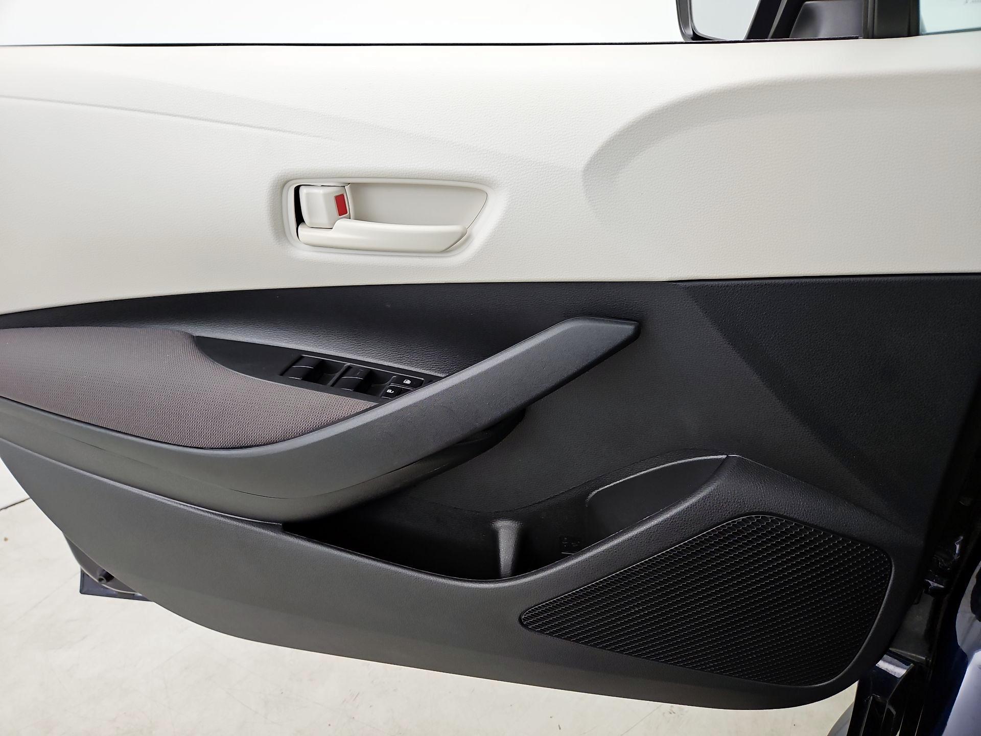 Thumbnail: 2022 Toyota Corolla - 12