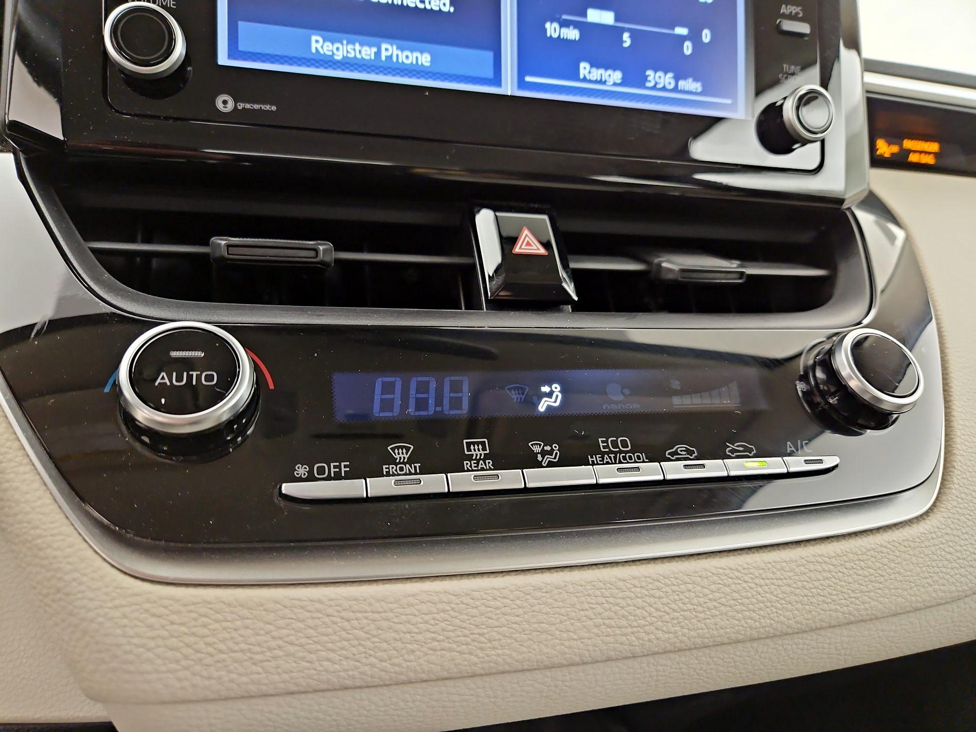 Thumbnail: 2022 Toyota Corolla - 16