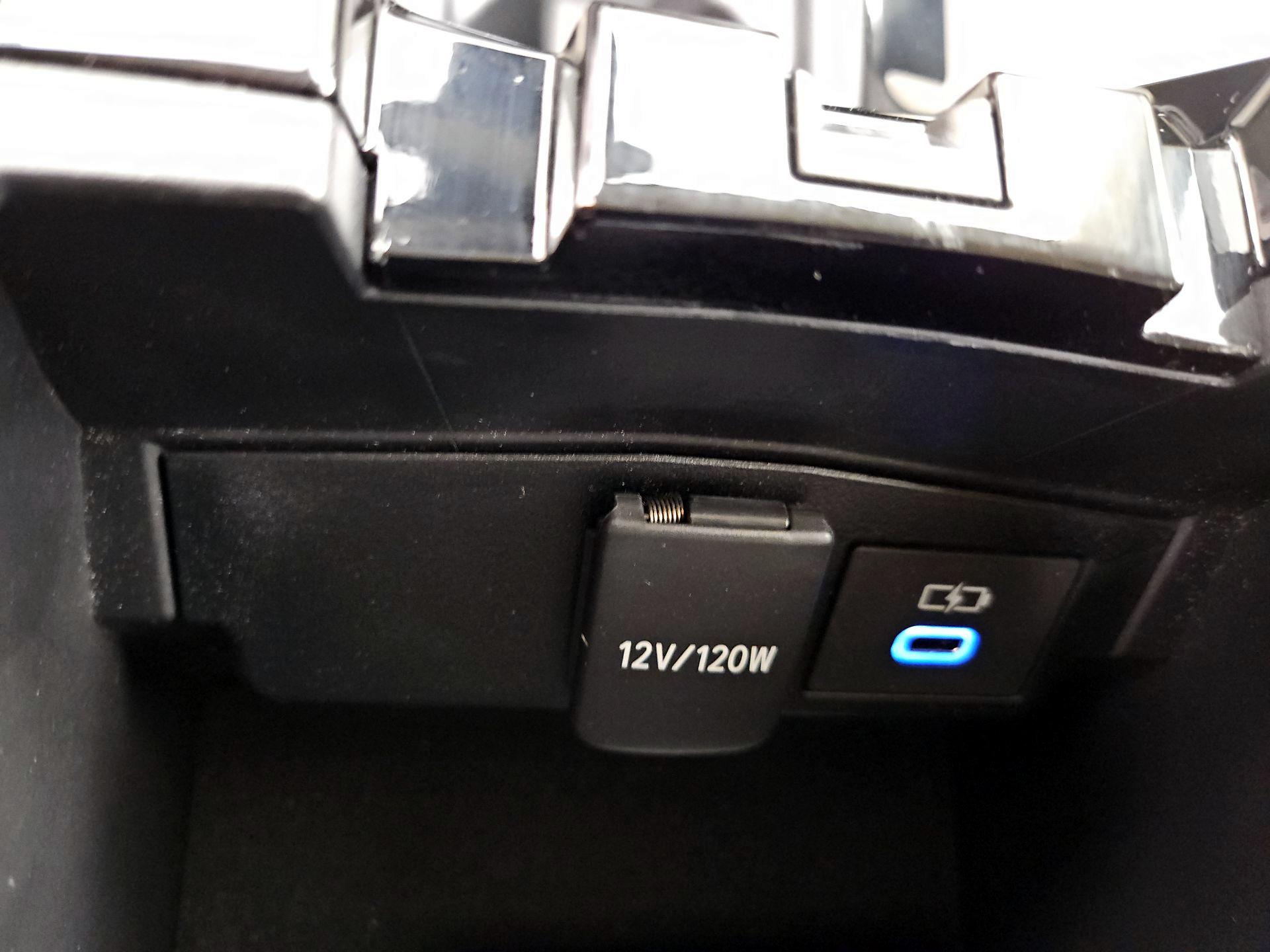 Thumbnail: 2022 Toyota Corolla - 18