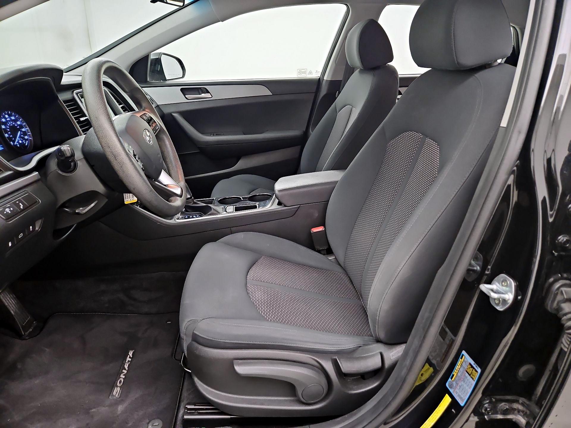 Thumbnail: 2019 Hyundai Sonata - 12