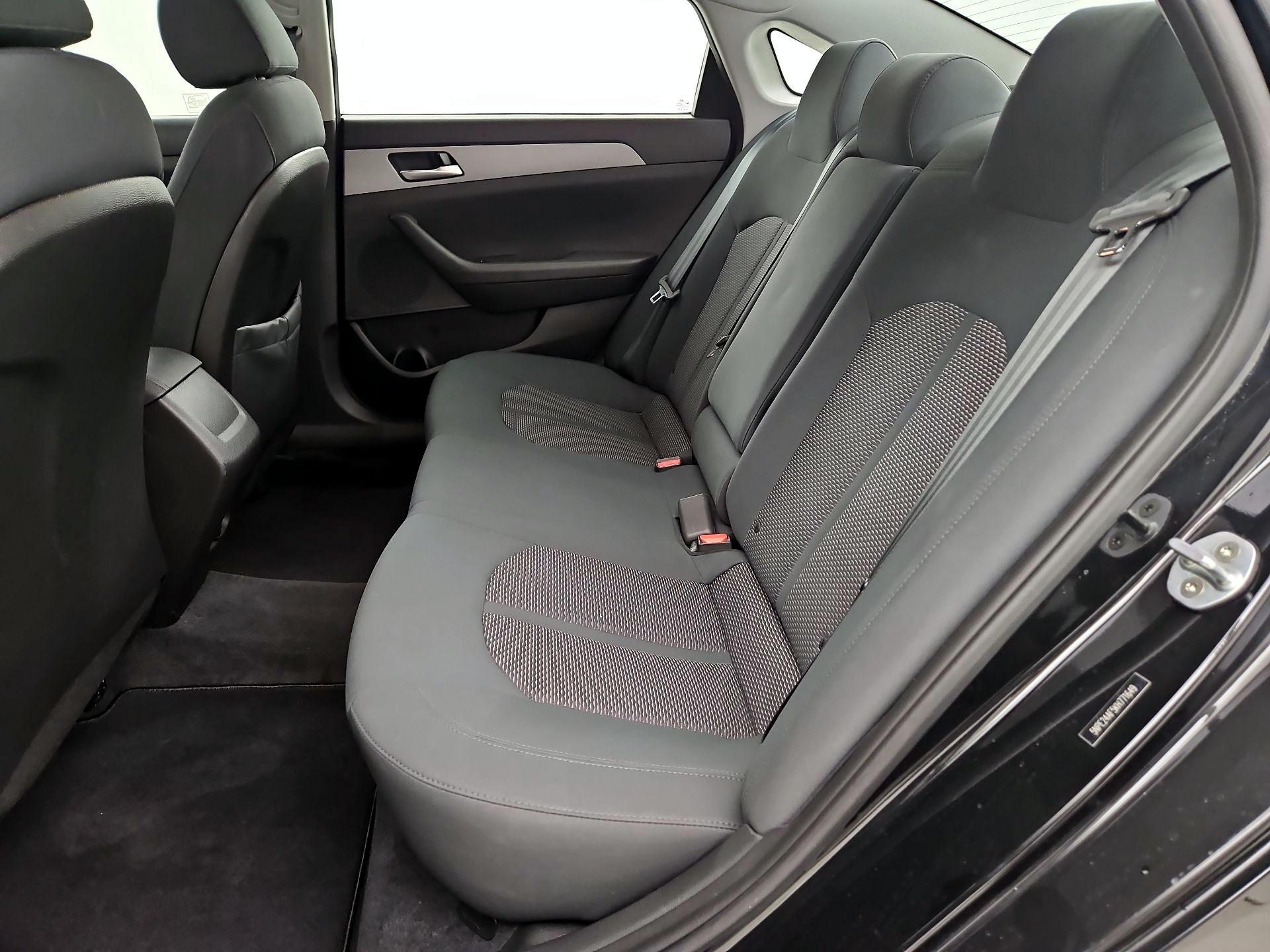 Thumbnail: 2019 Hyundai Sonata - 19