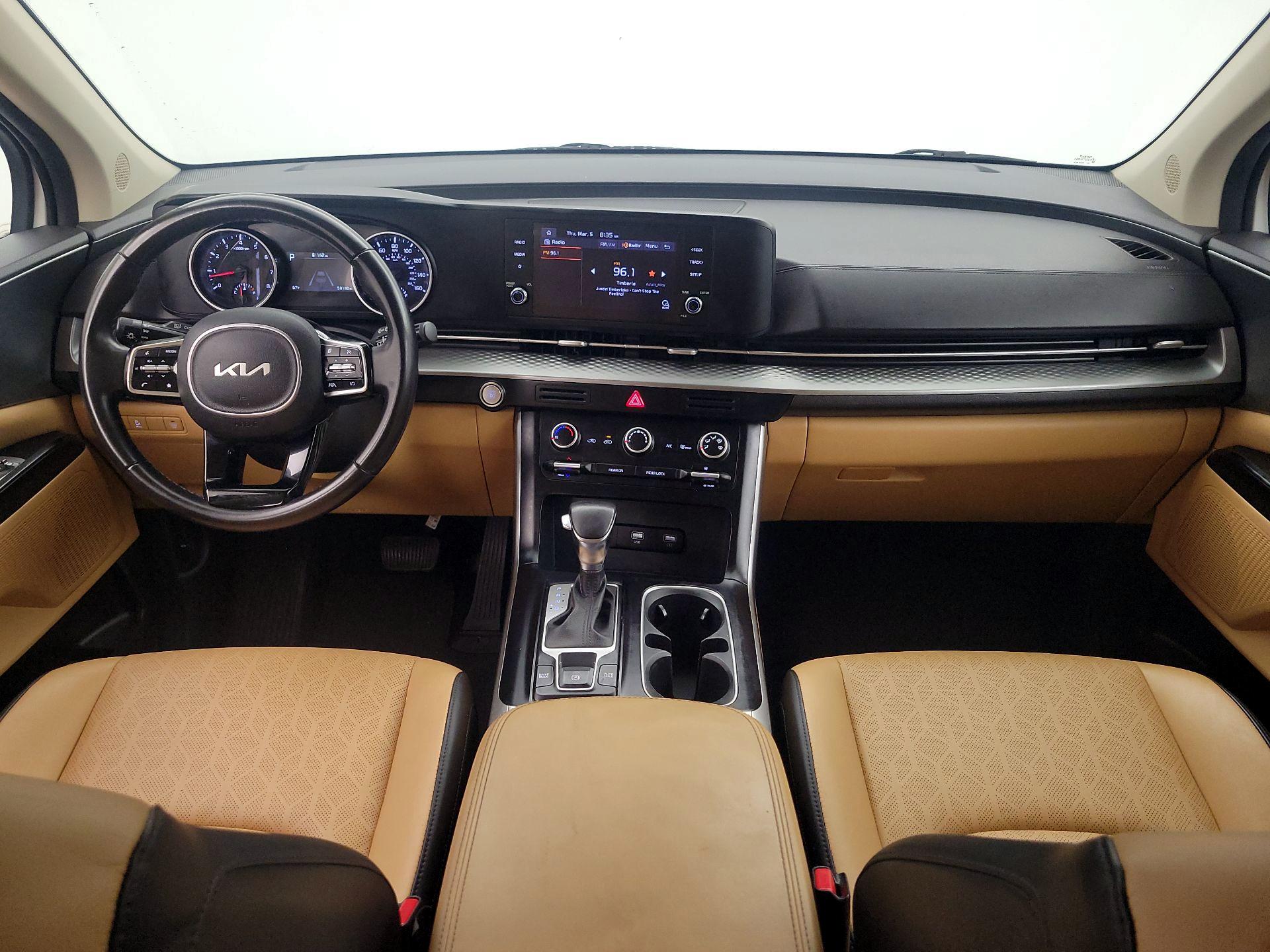 Thumbnail: 2022 Kia Carnival - 9