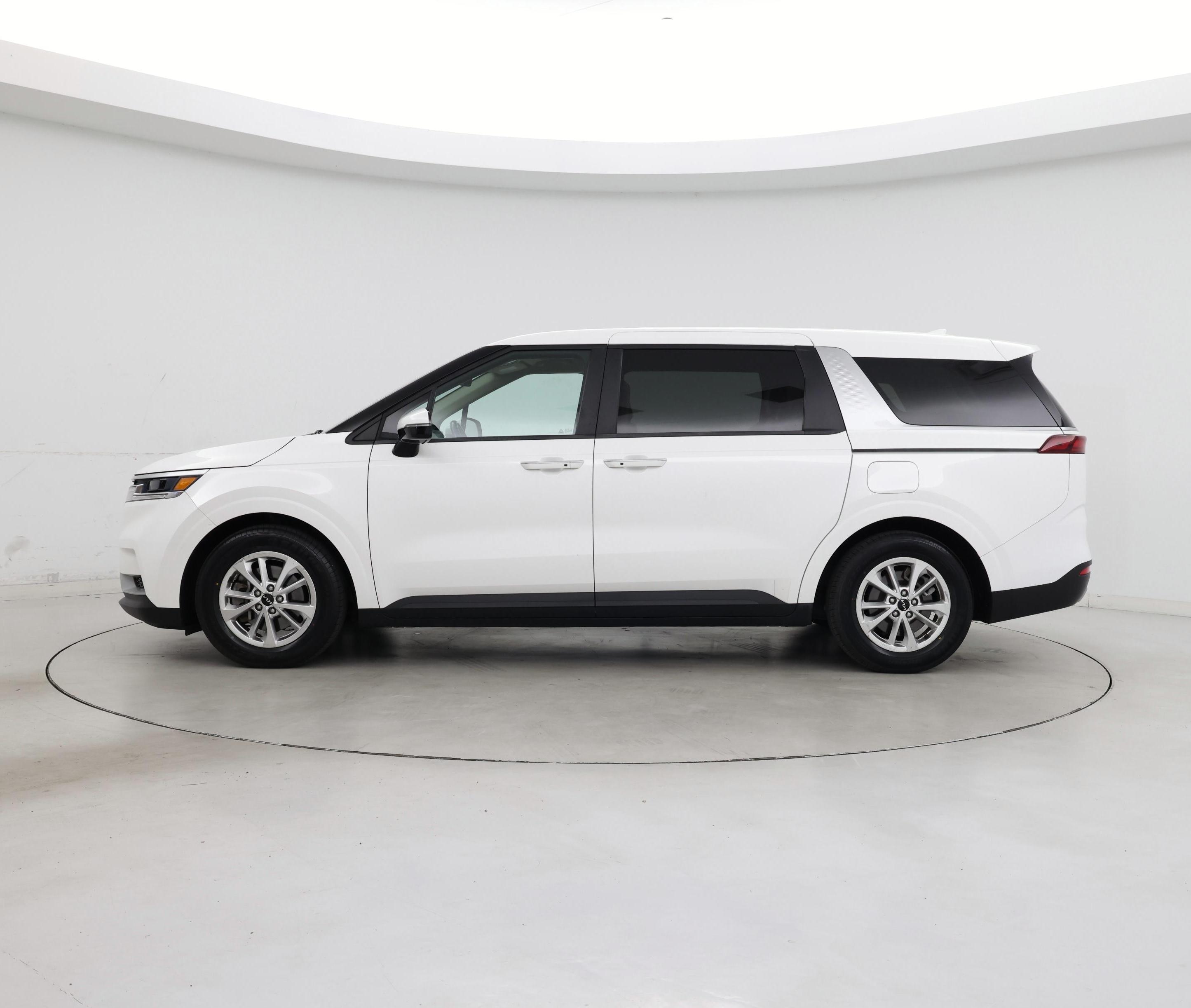 Thumbnail: 2022 Kia Carnival - 3