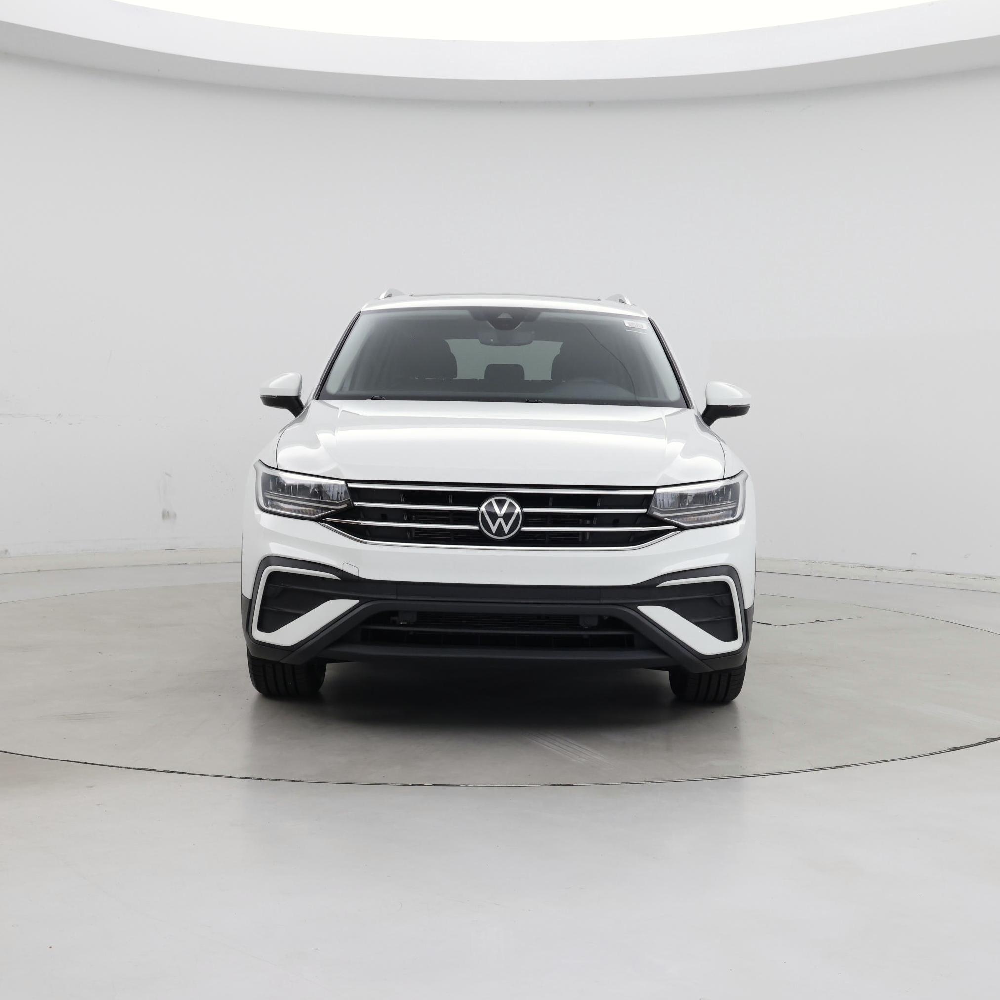 Thumbnail: 2022 Volkswagen Tiguan - 5