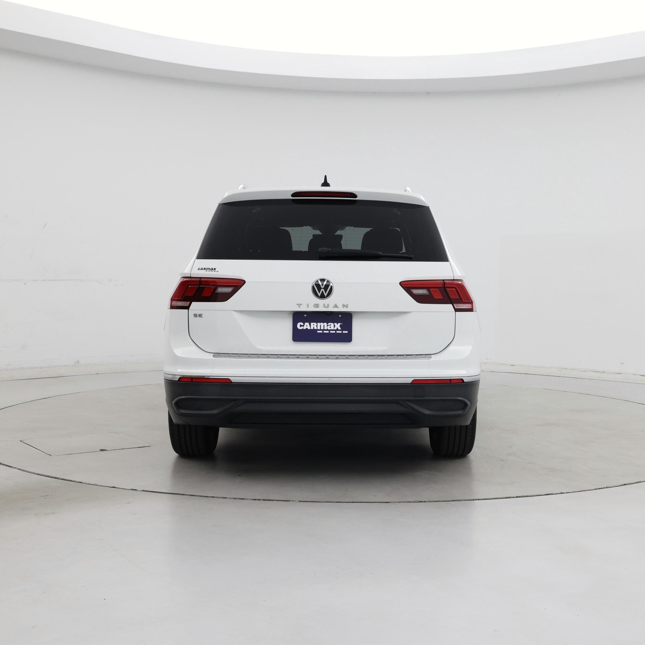 Thumbnail: 2022 Volkswagen Tiguan - 6