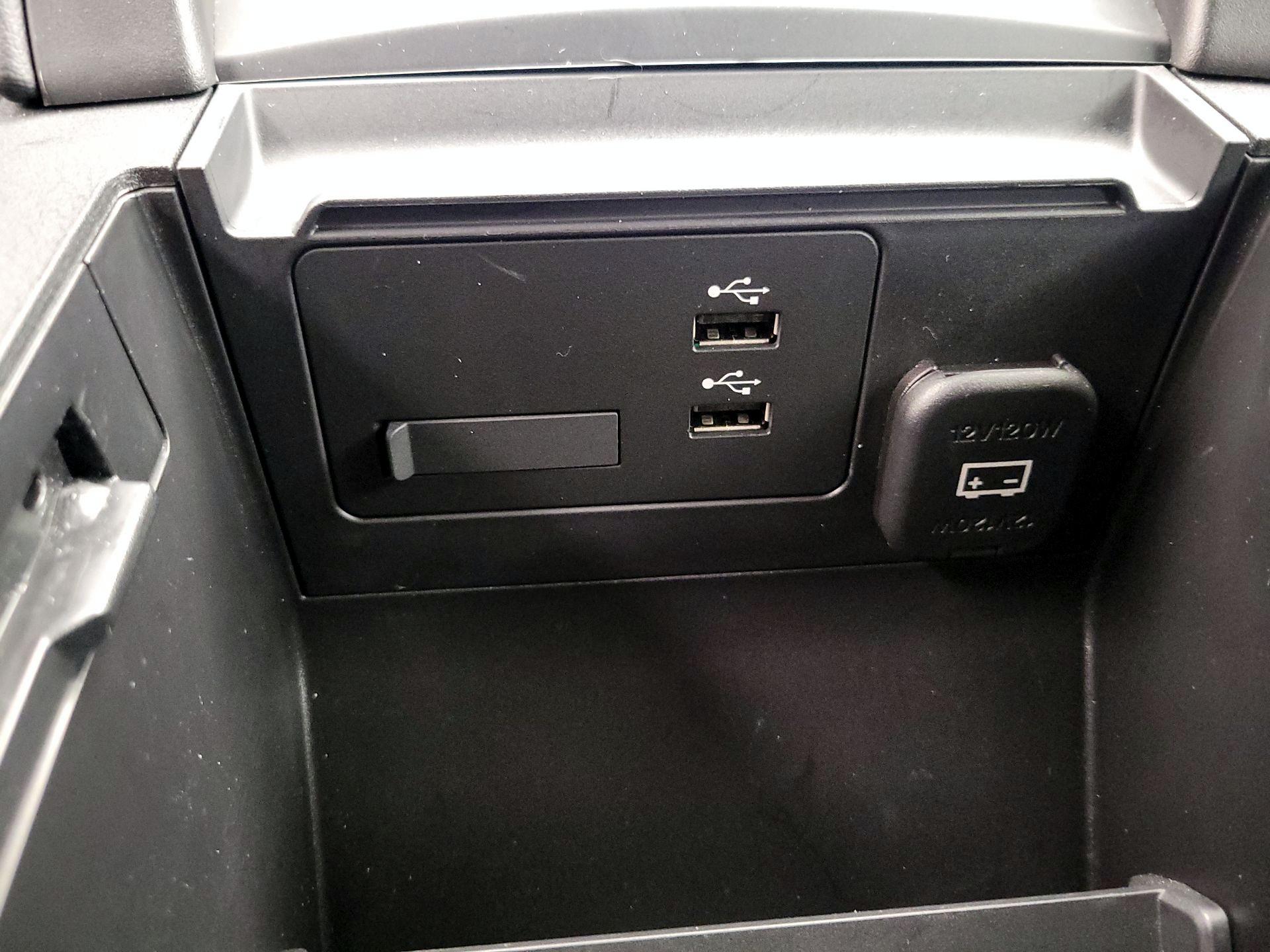 Thumbnail: 2022 Mazda Mazda3 - 18