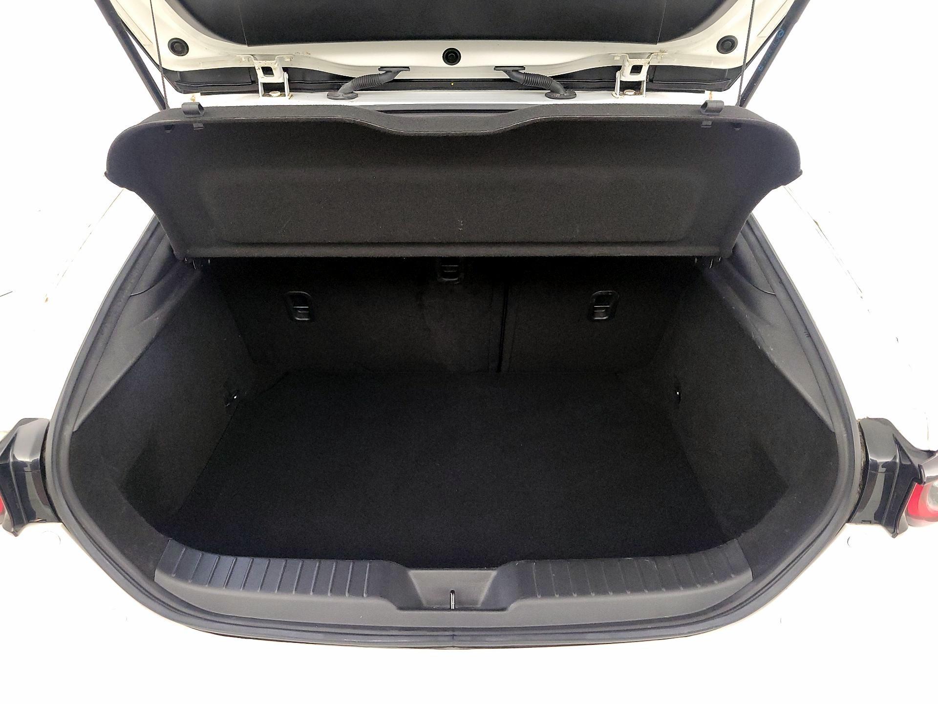 Thumbnail: 2022 Mazda Mazda3 - 20