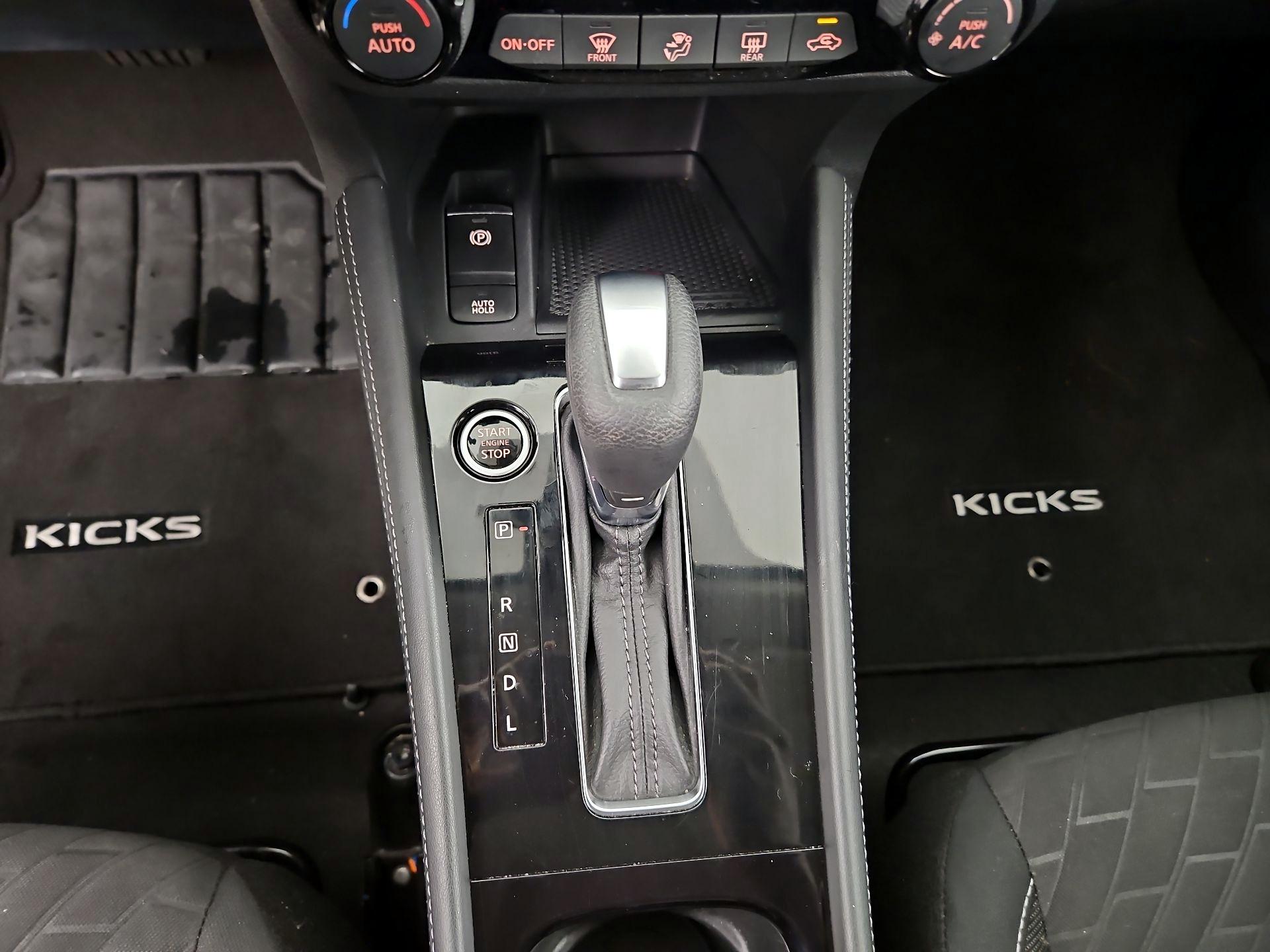 Thumbnail: 2022 Nissan Kicks - 15