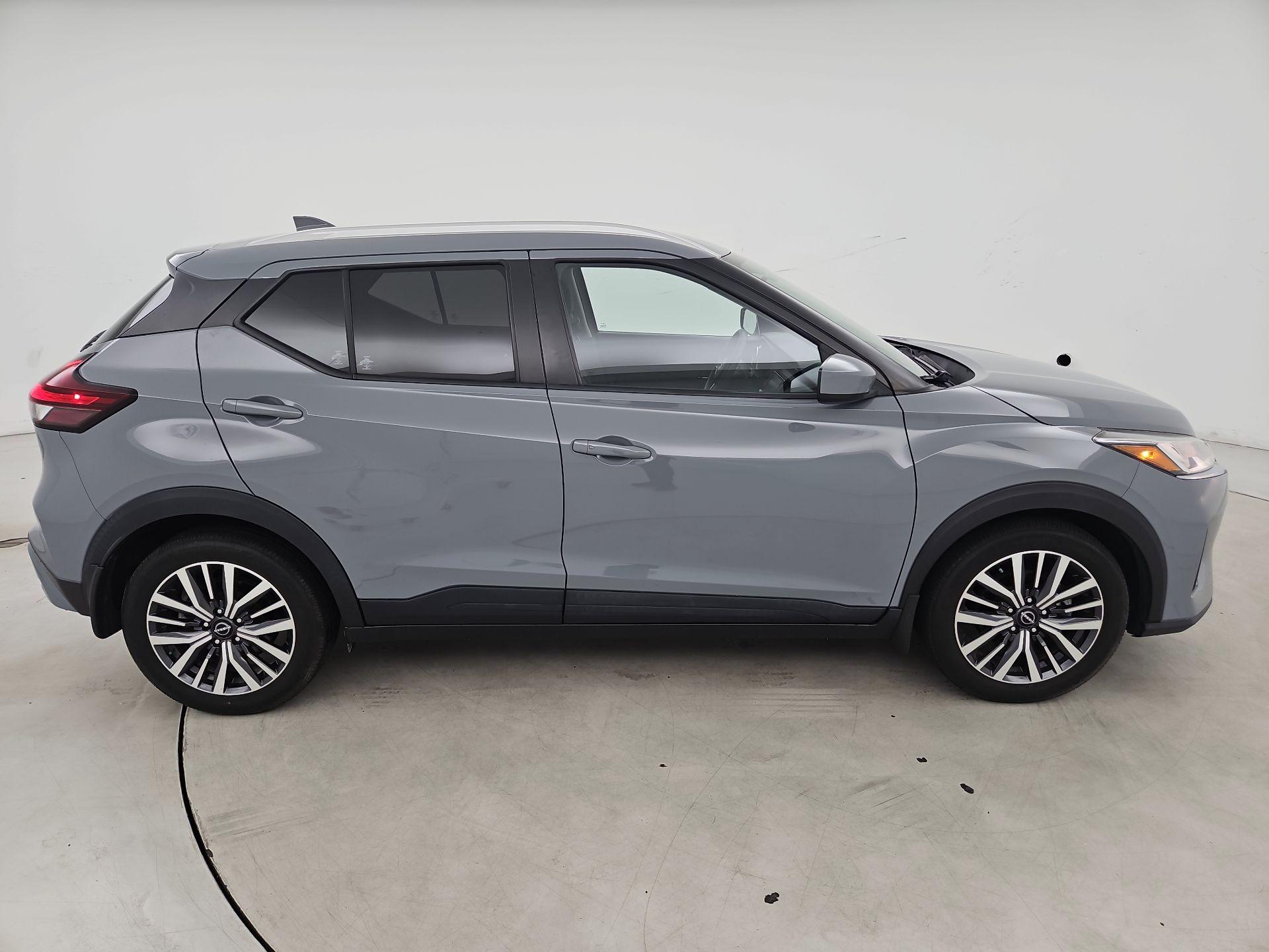 Thumbnail: 2022 Nissan Kicks - 4