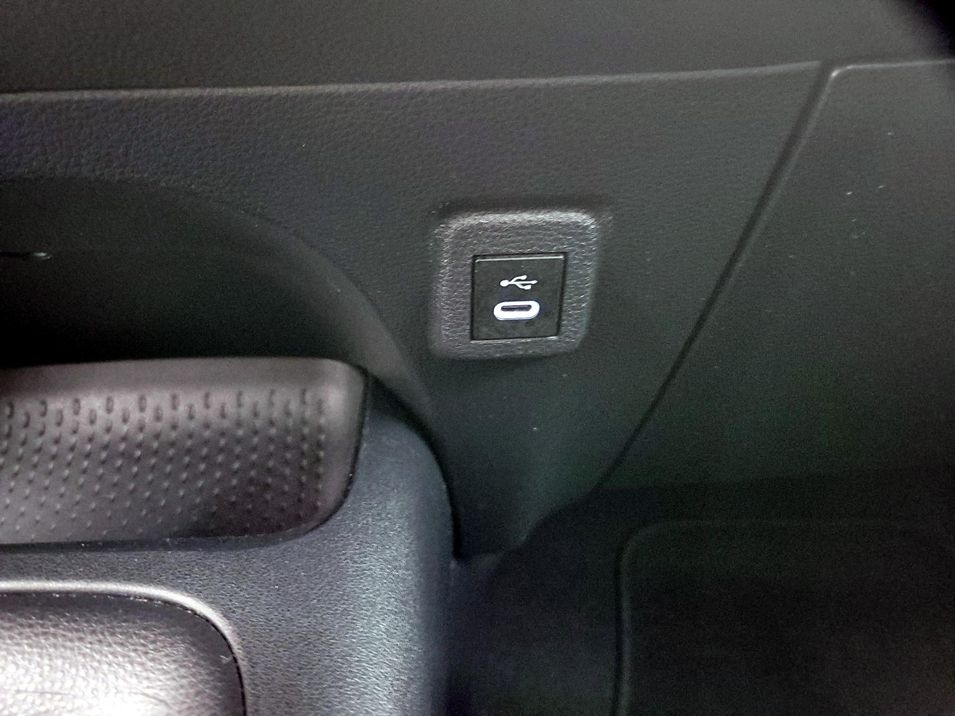 Thumbnail: 2023 Toyota Corolla - 18