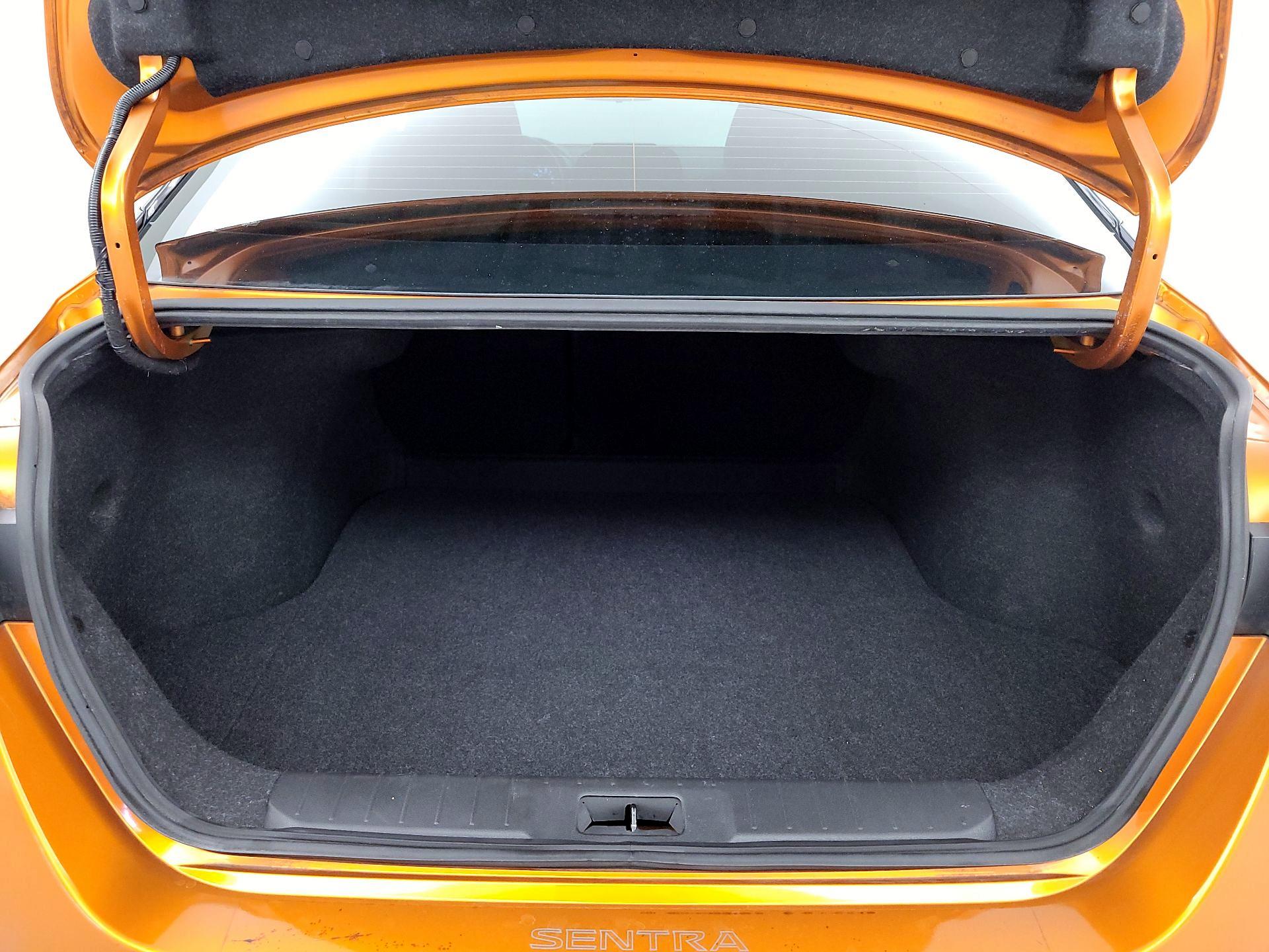 Thumbnail: 2021 Nissan Sentra - 20