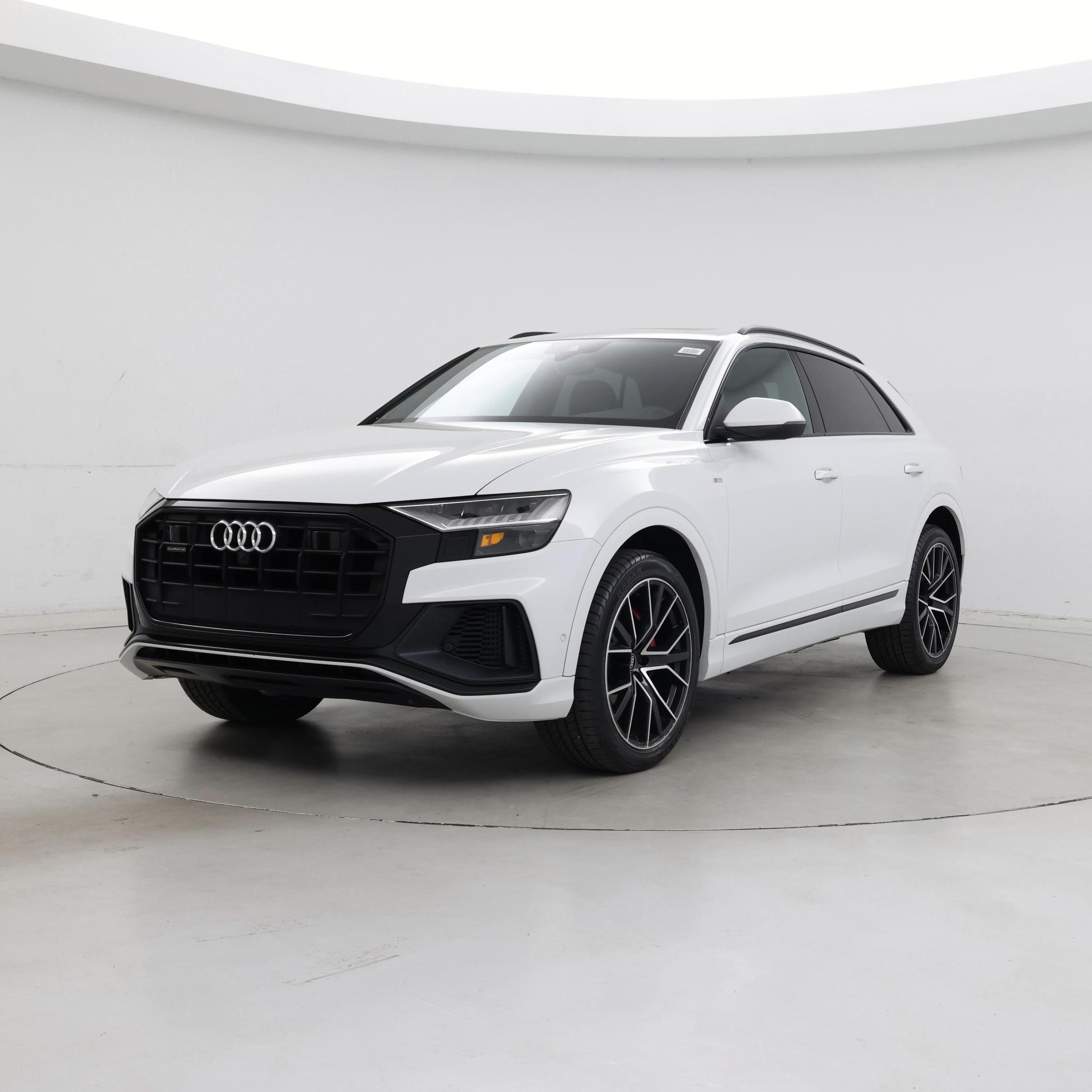 Thumbnail: 2021 Audi Q8 - 4
