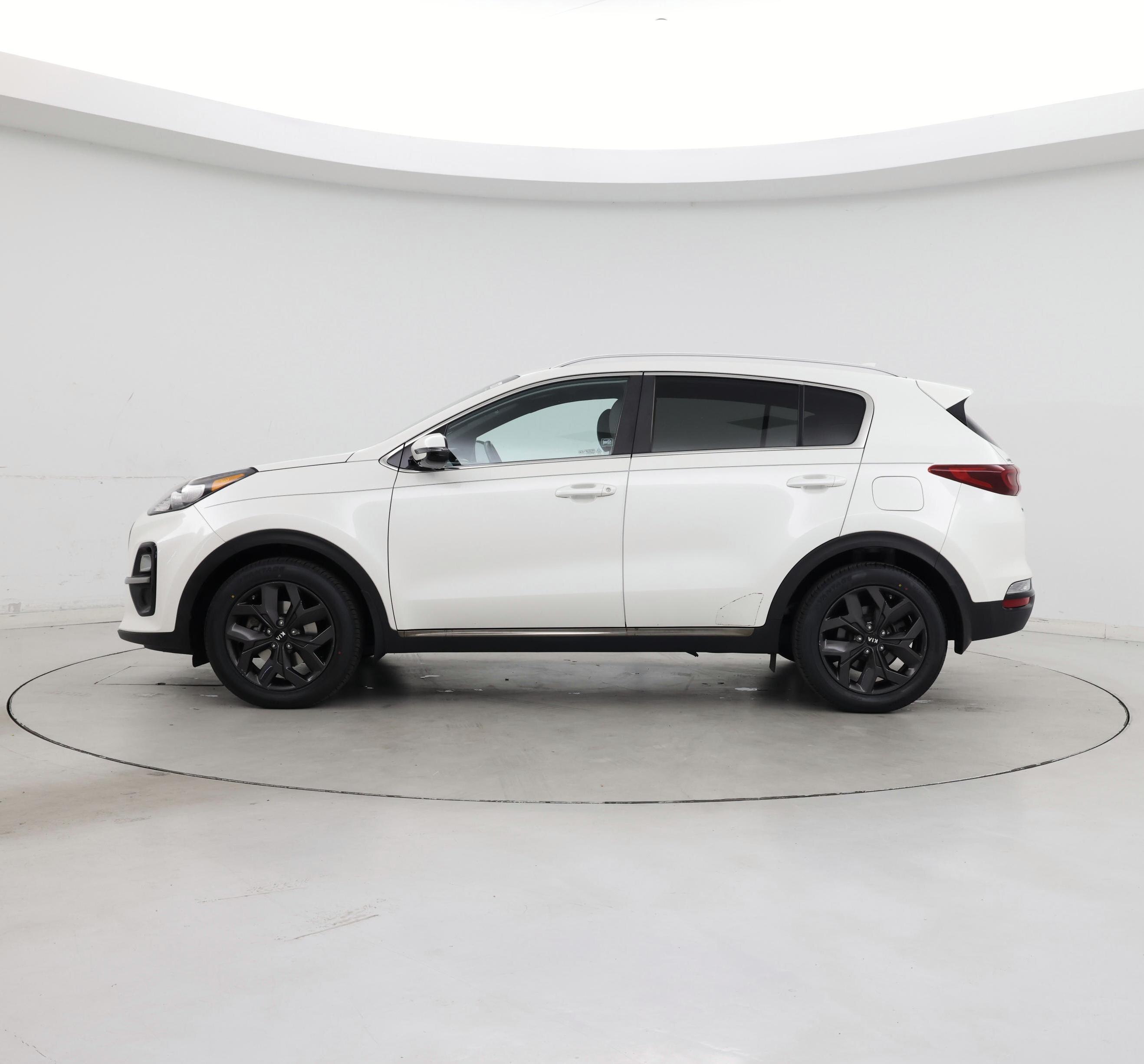 Thumbnail: 2021 Kia Sportage - 3