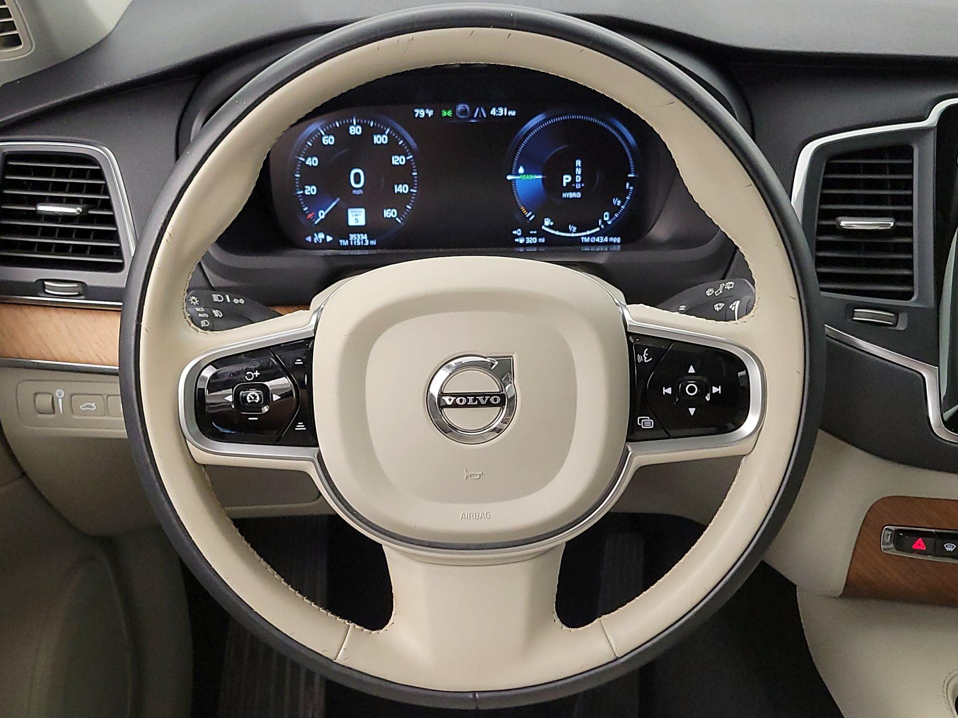 Thumbnail: 2021 Volvo XC90 - 10