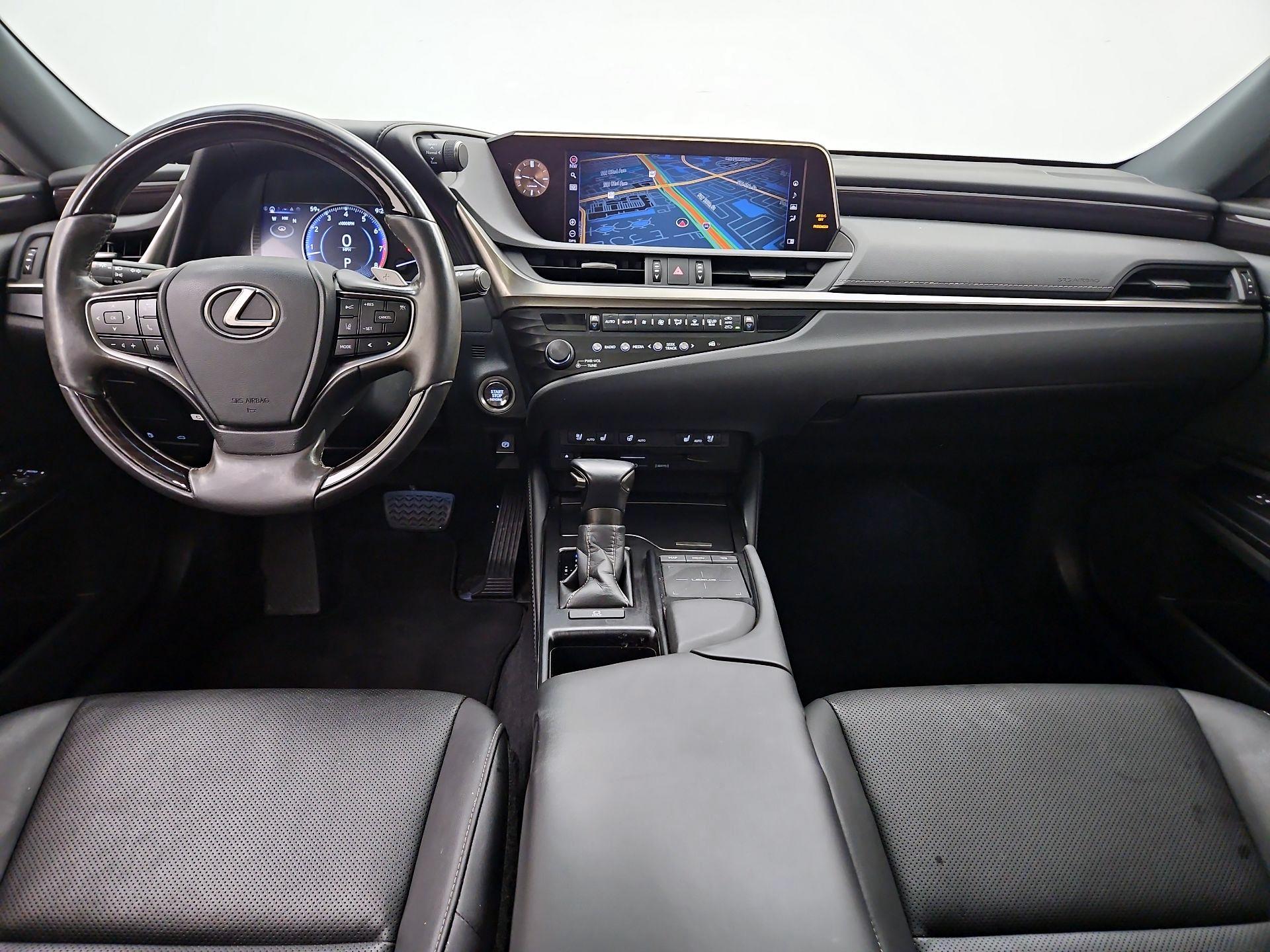 Thumbnail: 2020 Lexus ES - 9