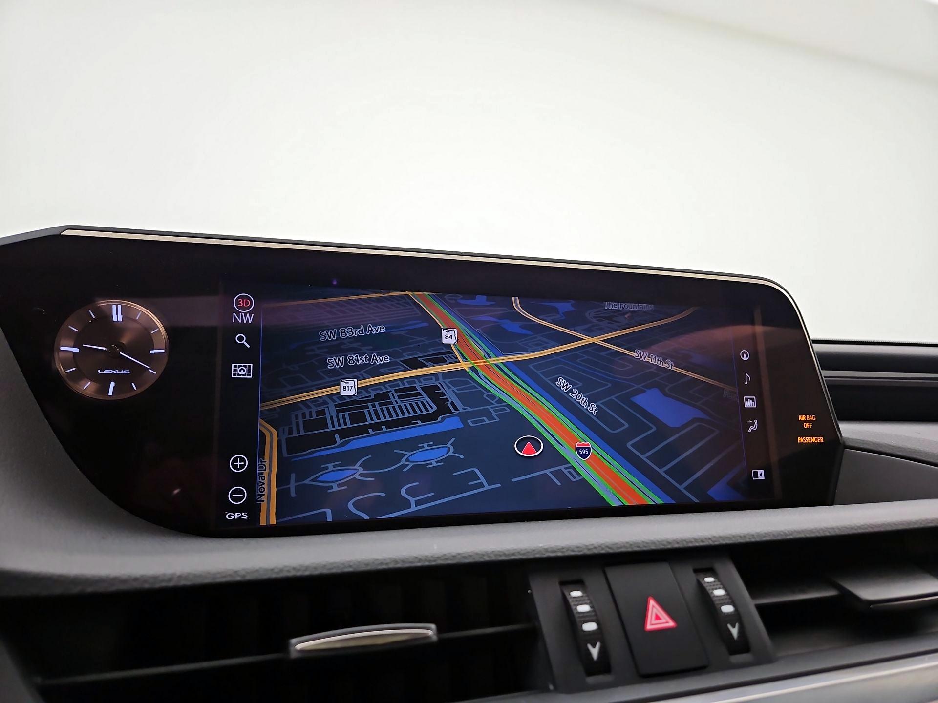 Thumbnail: 2020 Lexus ES - 14