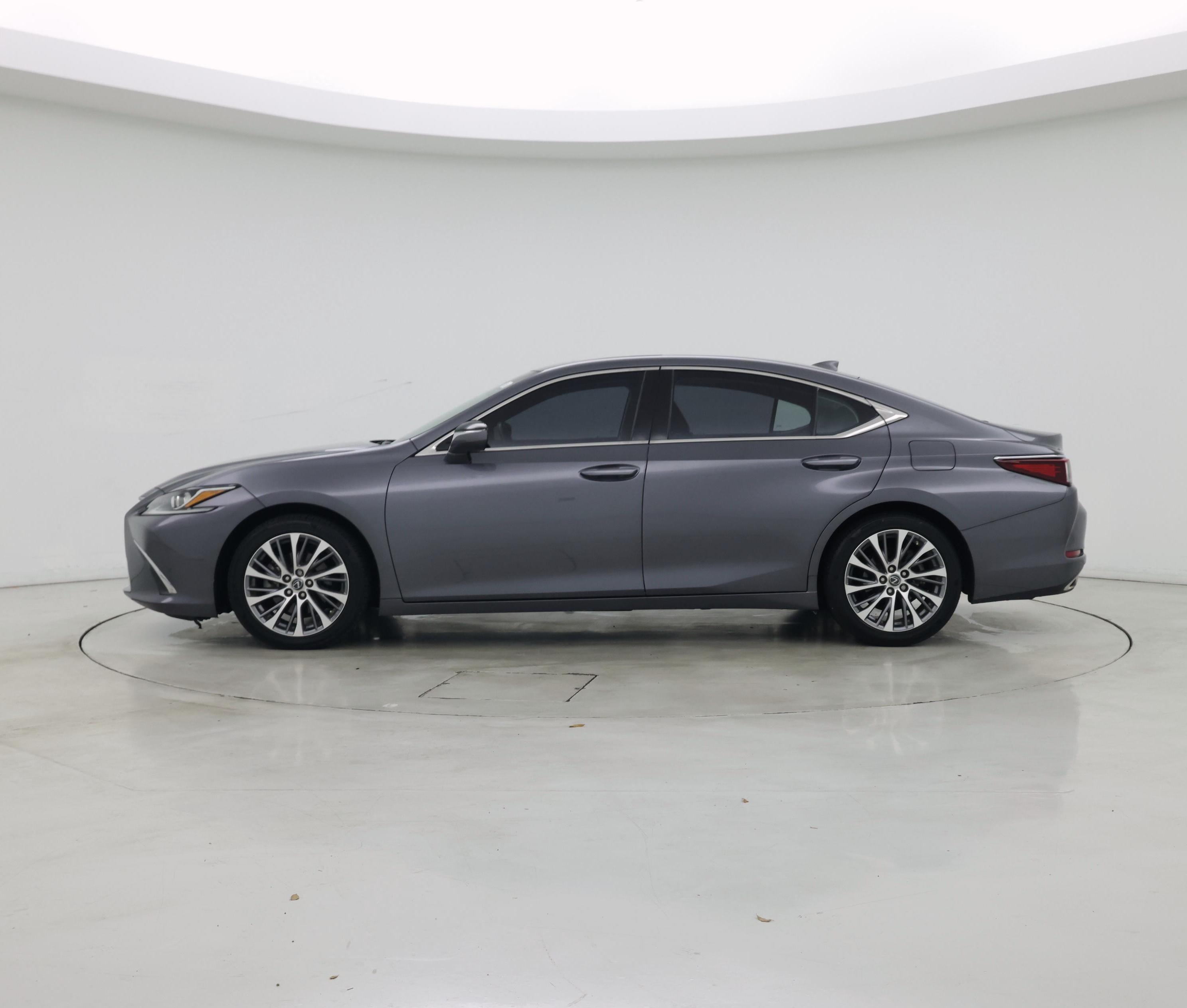 Thumbnail: 2020 Lexus ES - 3