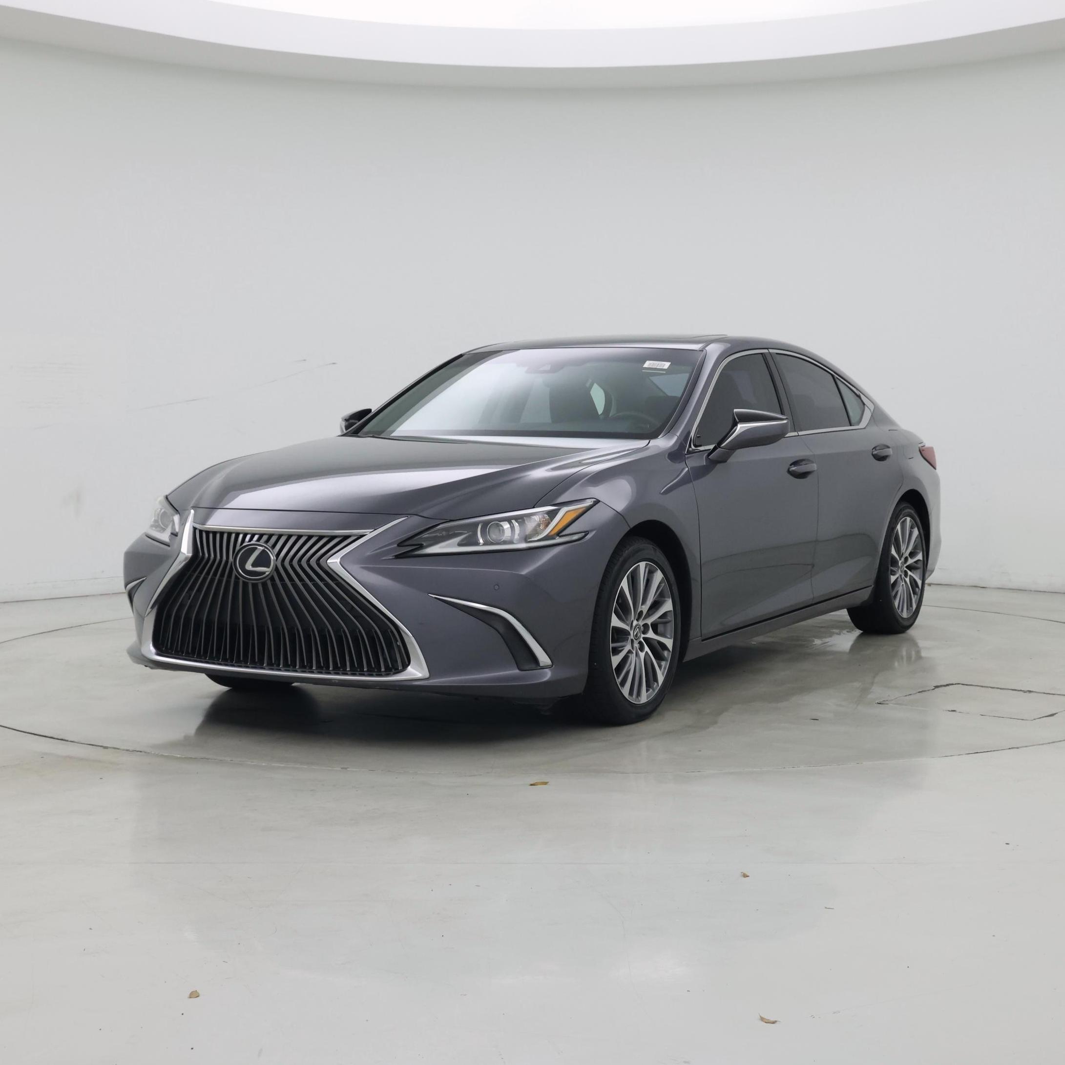 Thumbnail: 2020 Lexus ES - 4