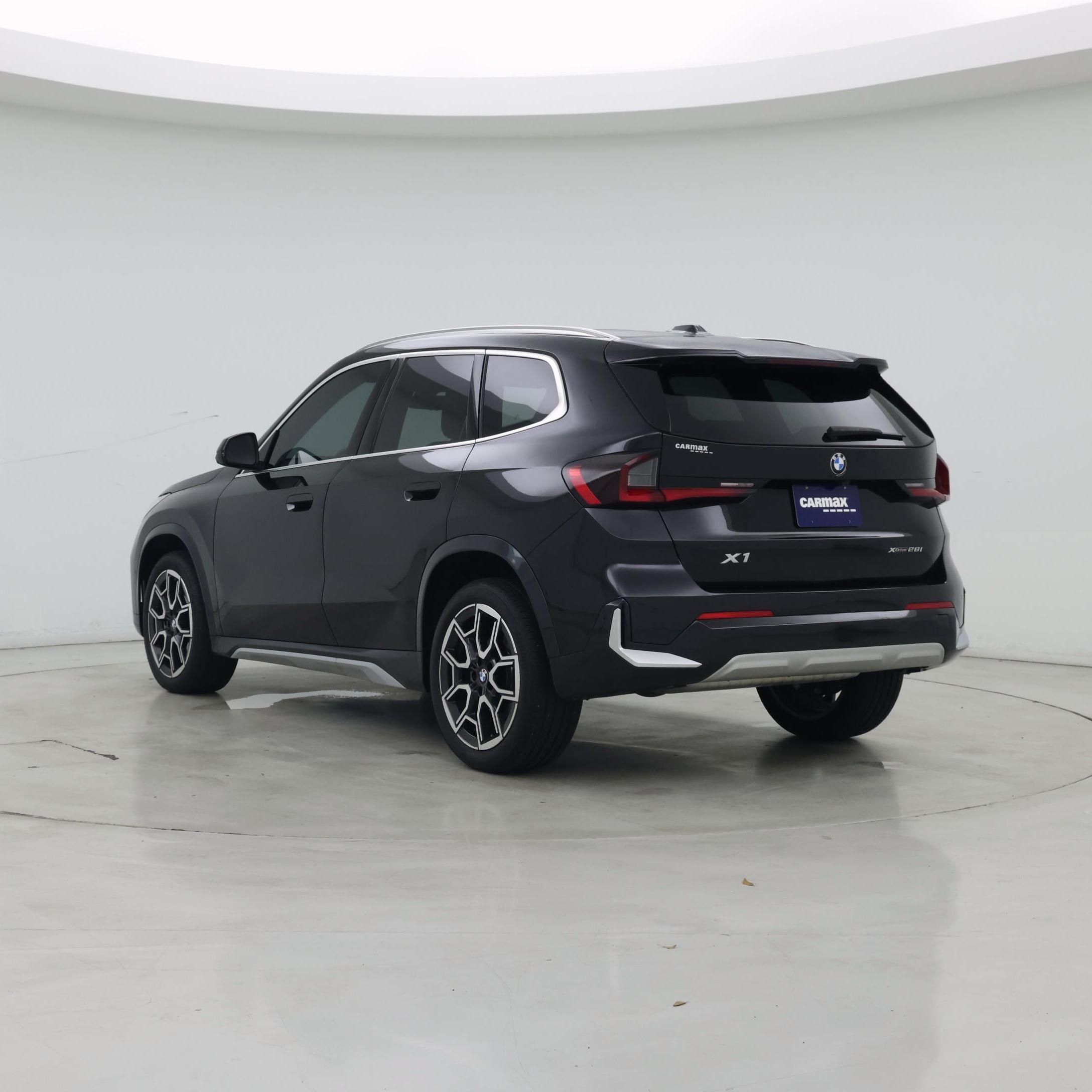 Thumbnail: 2025 BMW X1 - 2