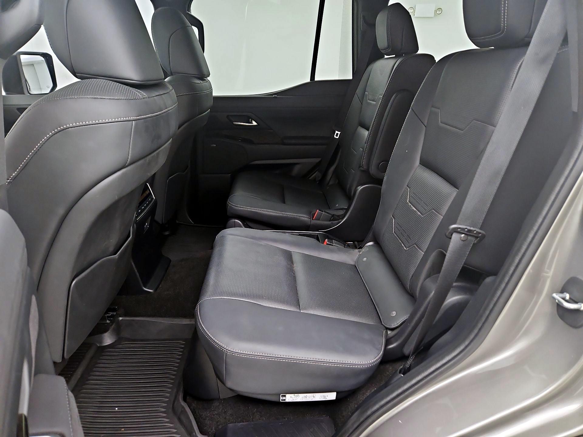 Thumbnail: 2024 Lexus GX - 20