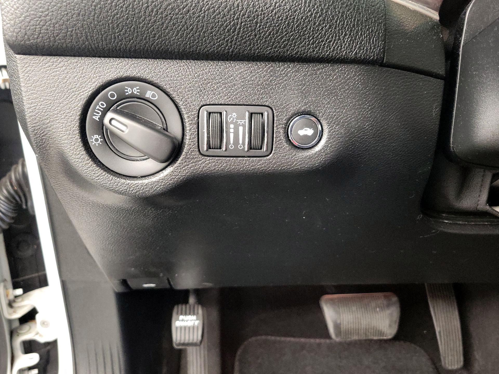 Thumbnail: 2020 Dodge Challenger - 13