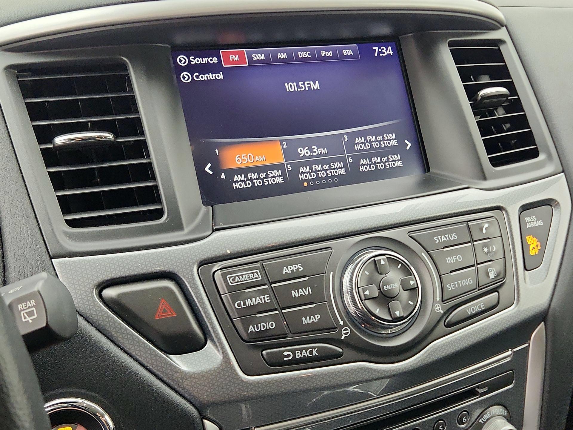 Thumbnail: 2020 Nissan Pathfinder - 16