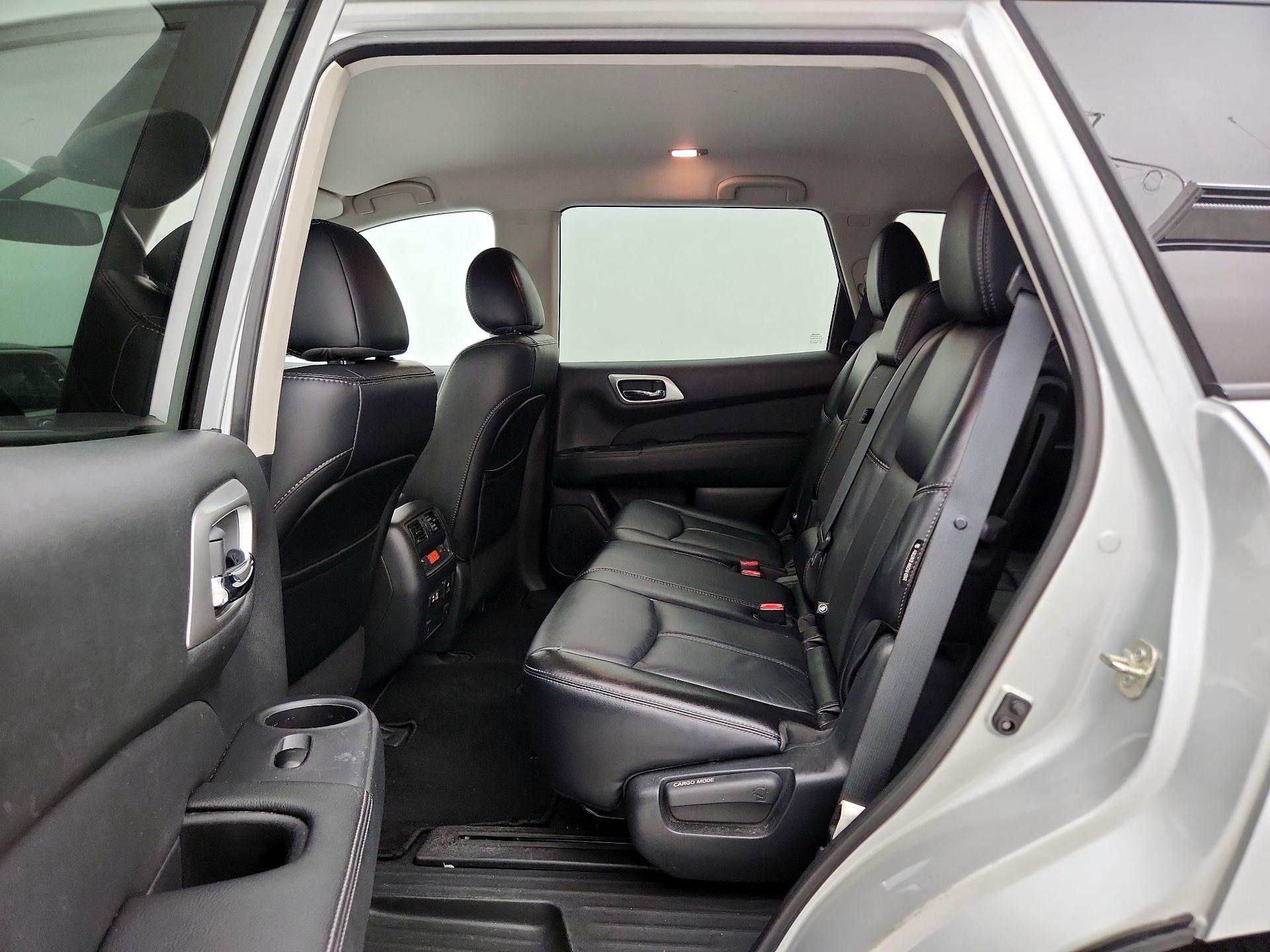 Thumbnail: 2020 Nissan Pathfinder - 20