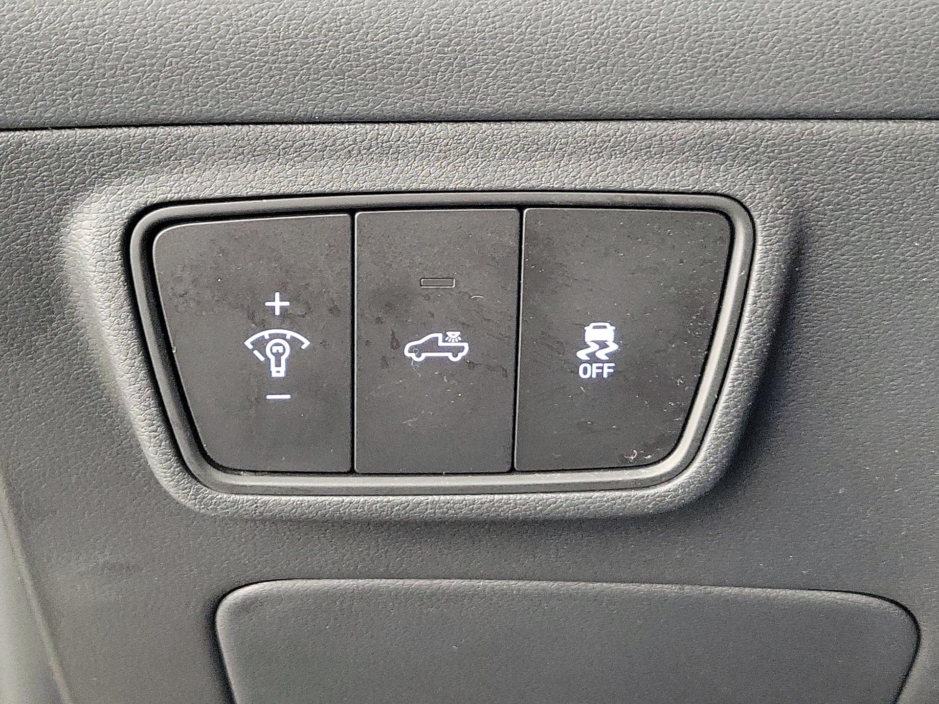 Thumbnail: 2023 Hyundai Santa Cruz - 13