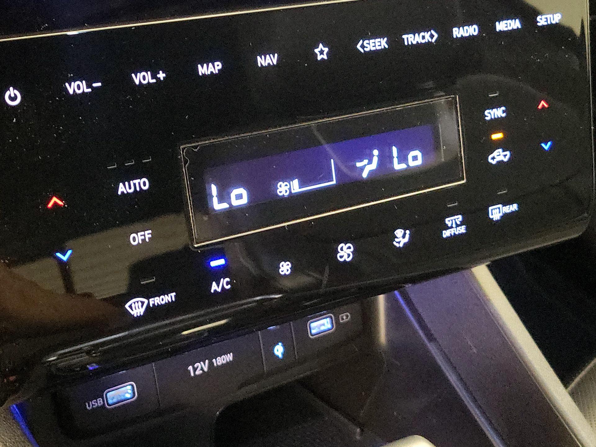 Thumbnail: 2023 Hyundai Santa Cruz - 17