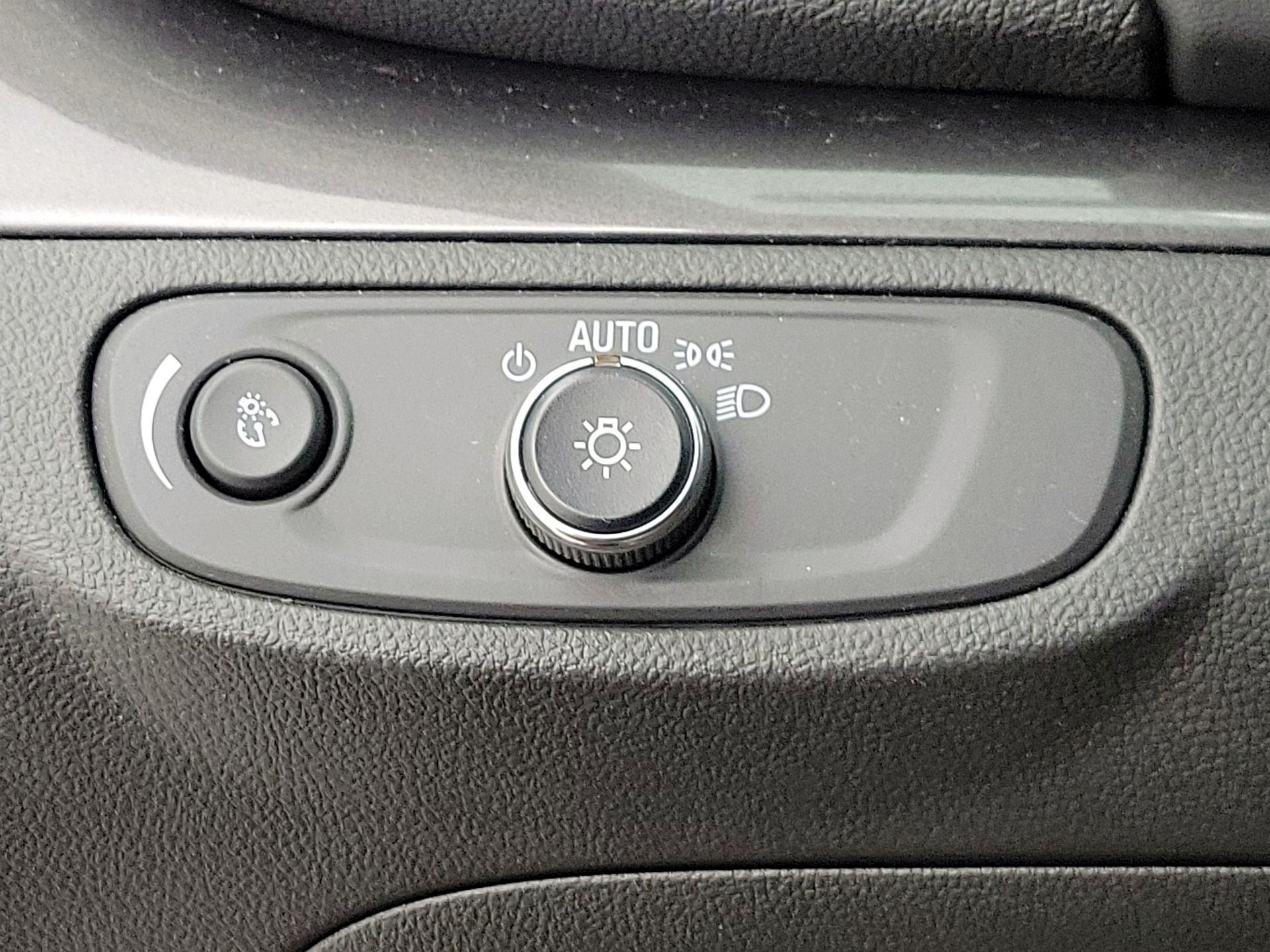 Thumbnail: 2021 Buick Encore - 13