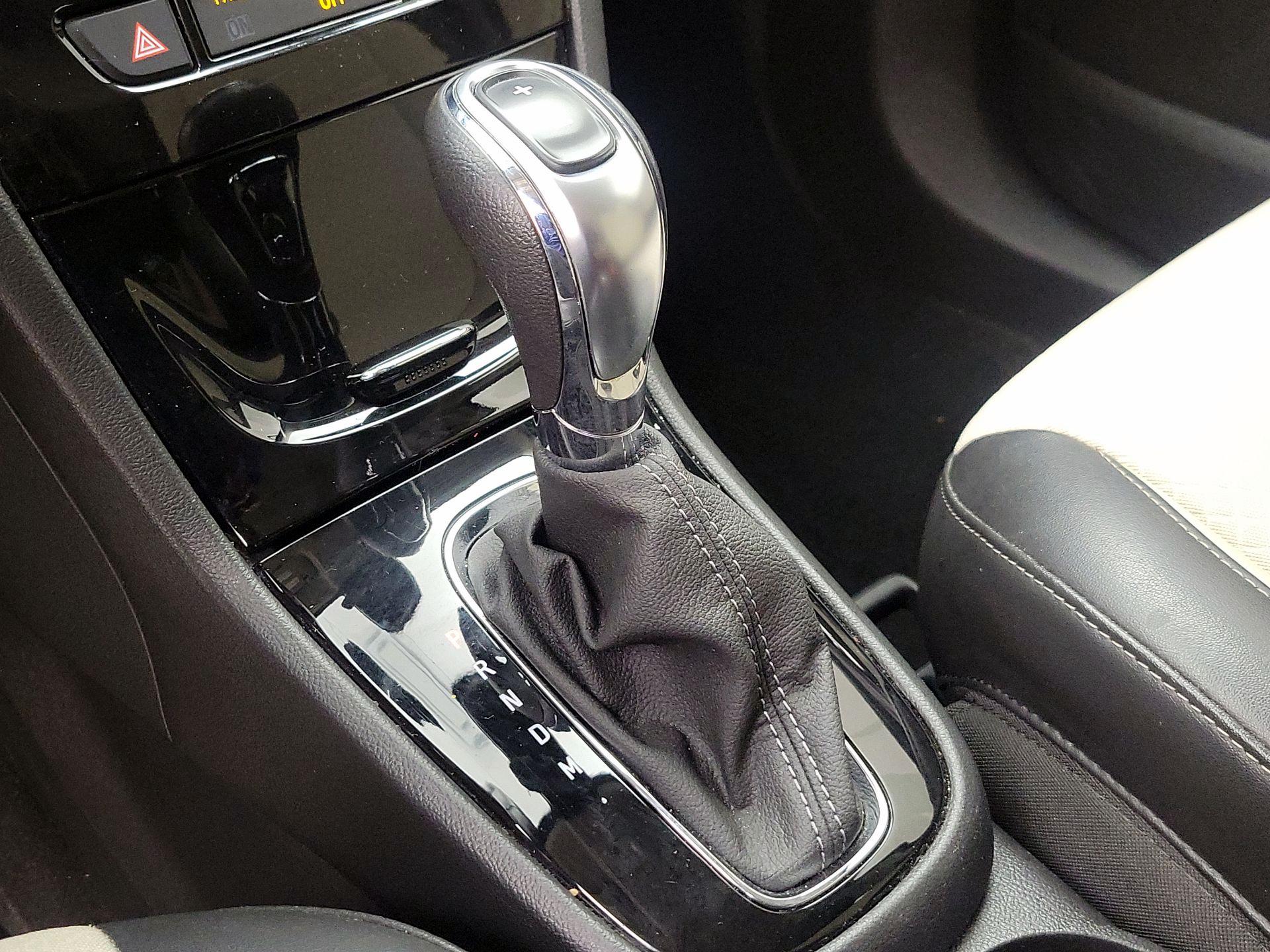 Thumbnail: 2021 Buick Encore - 17