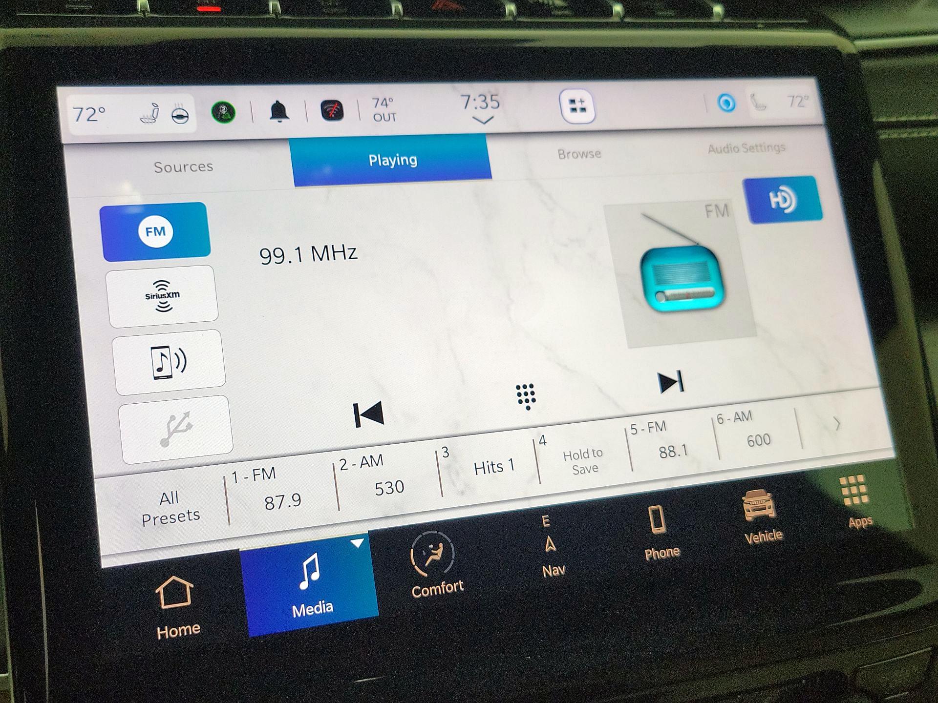 Thumbnail: 2023 Jeep Grand Cherokee - 16