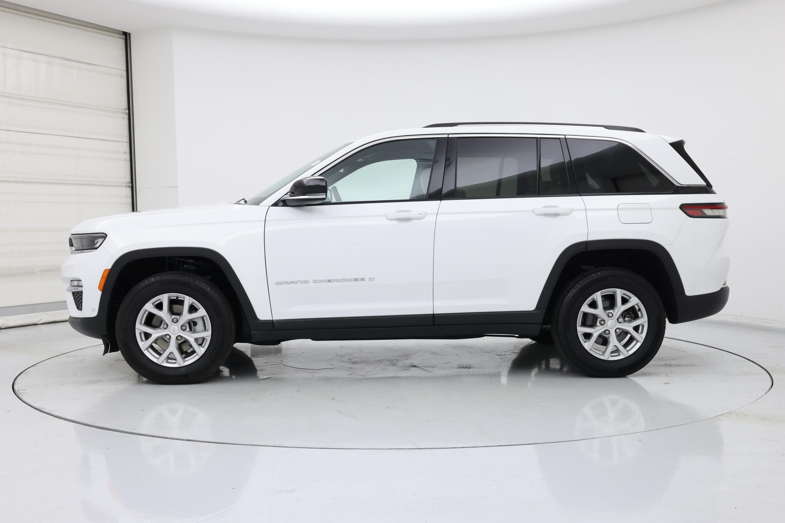 Thumbnail: 2023 Jeep Grand Cherokee - 3