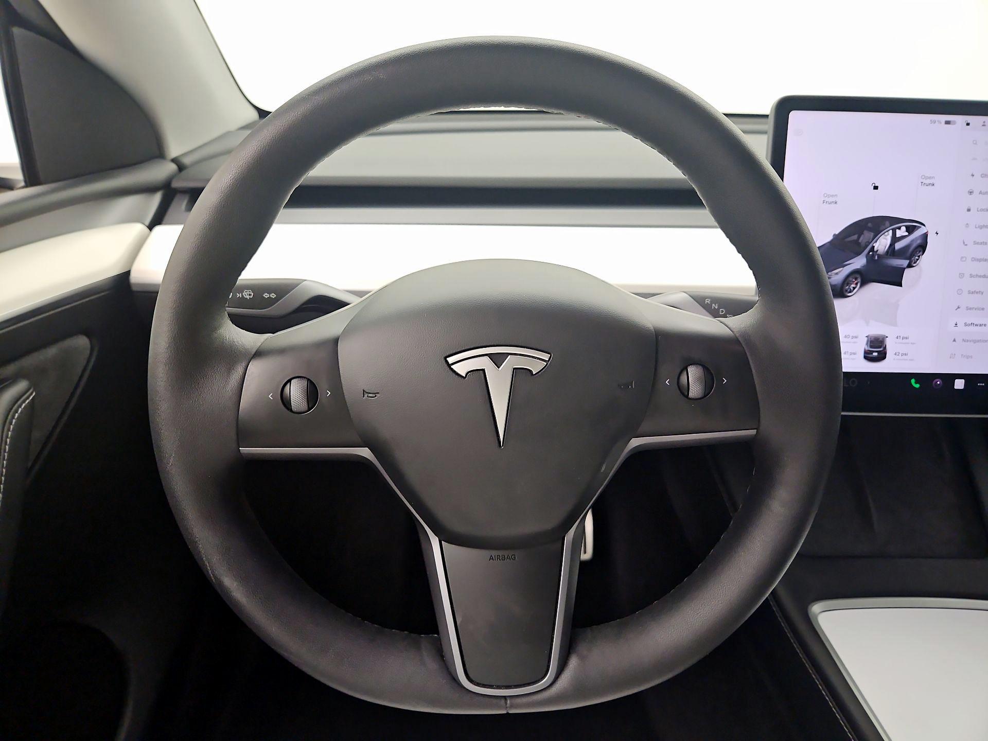 Thumbnail: 2023 Tesla Model Y - 10