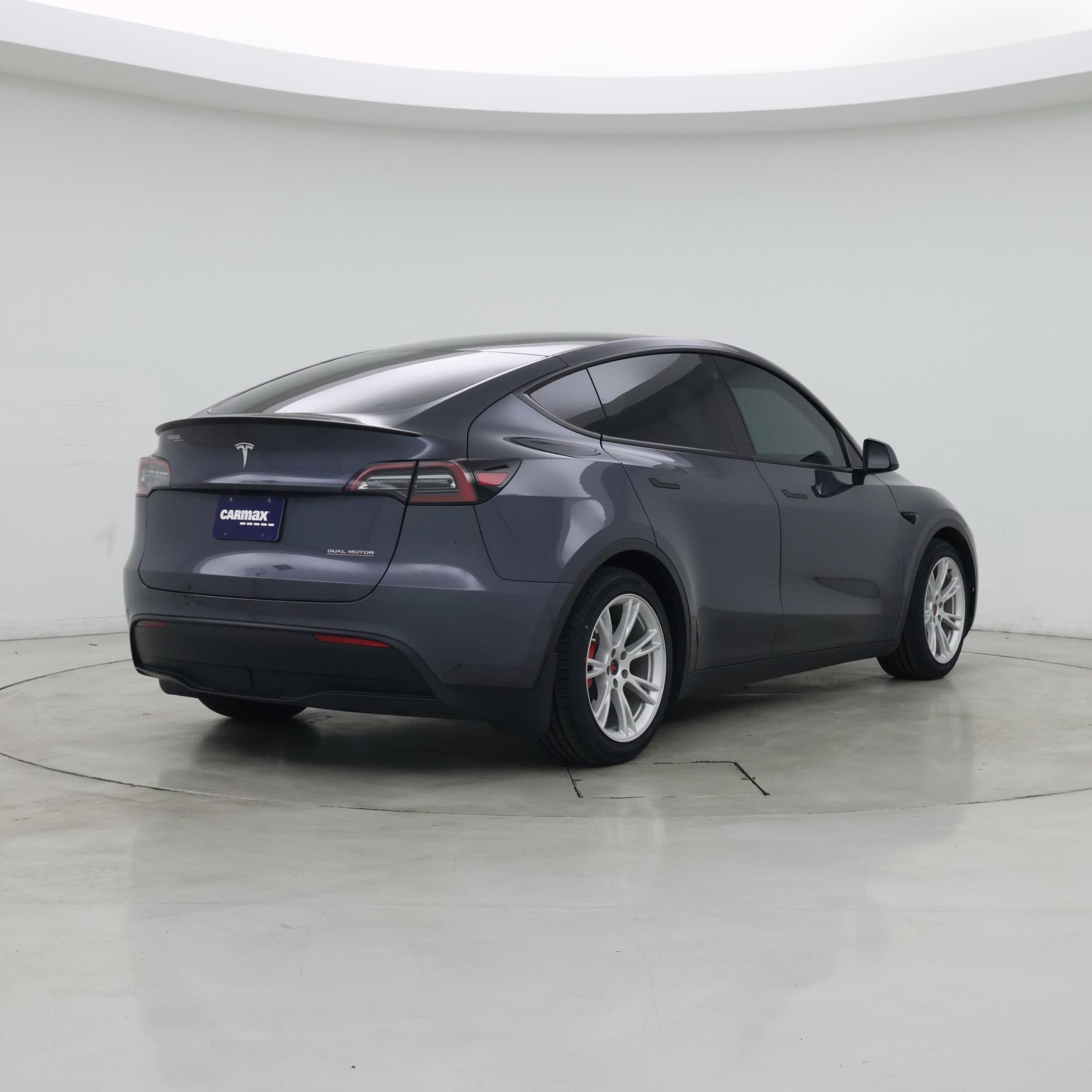 Thumbnail: 2023 Tesla Model Y - 8