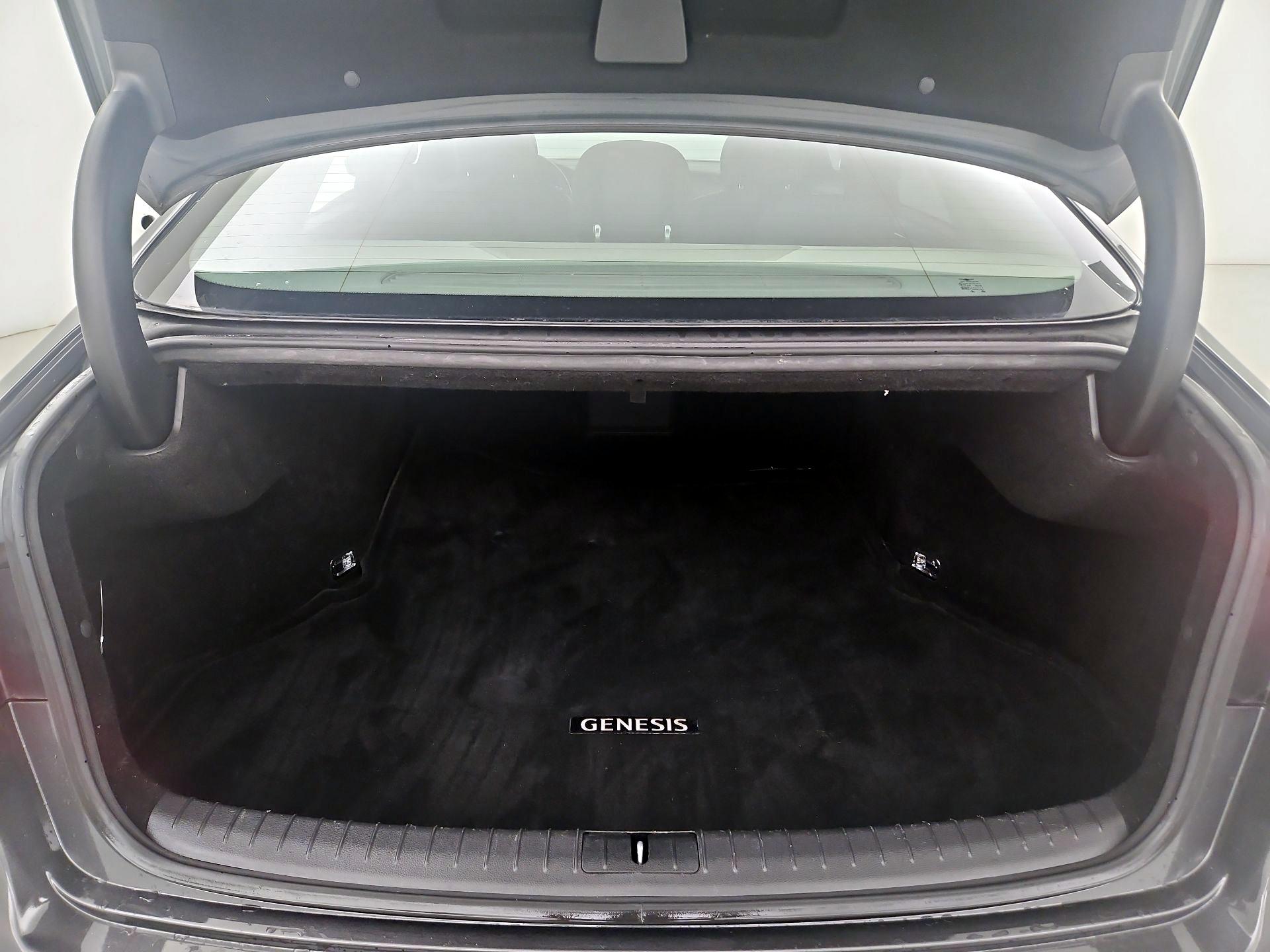 Thumbnail: 2018 Genesis G80 - 20
