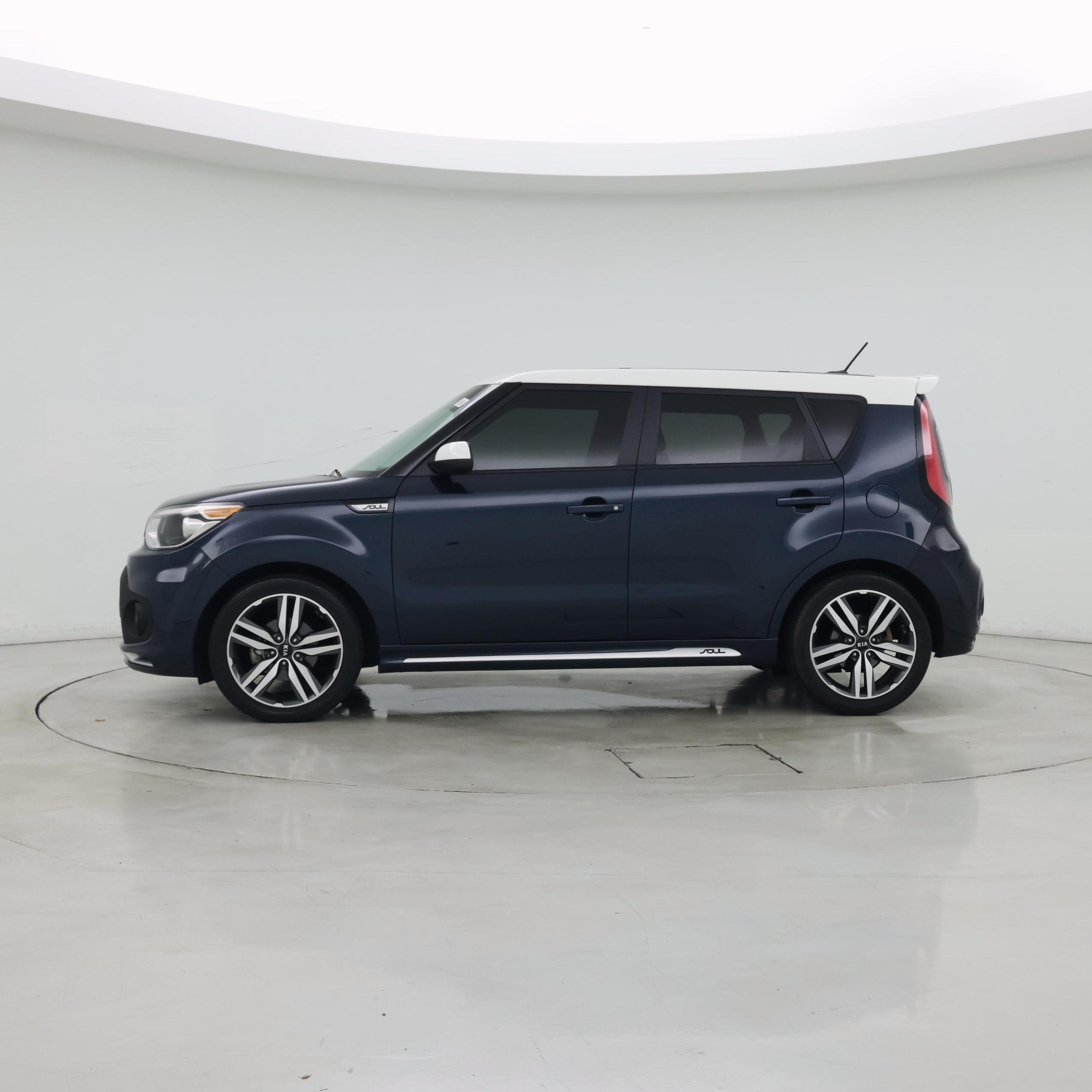 Thumbnail: 2018 Kia Soul - 3