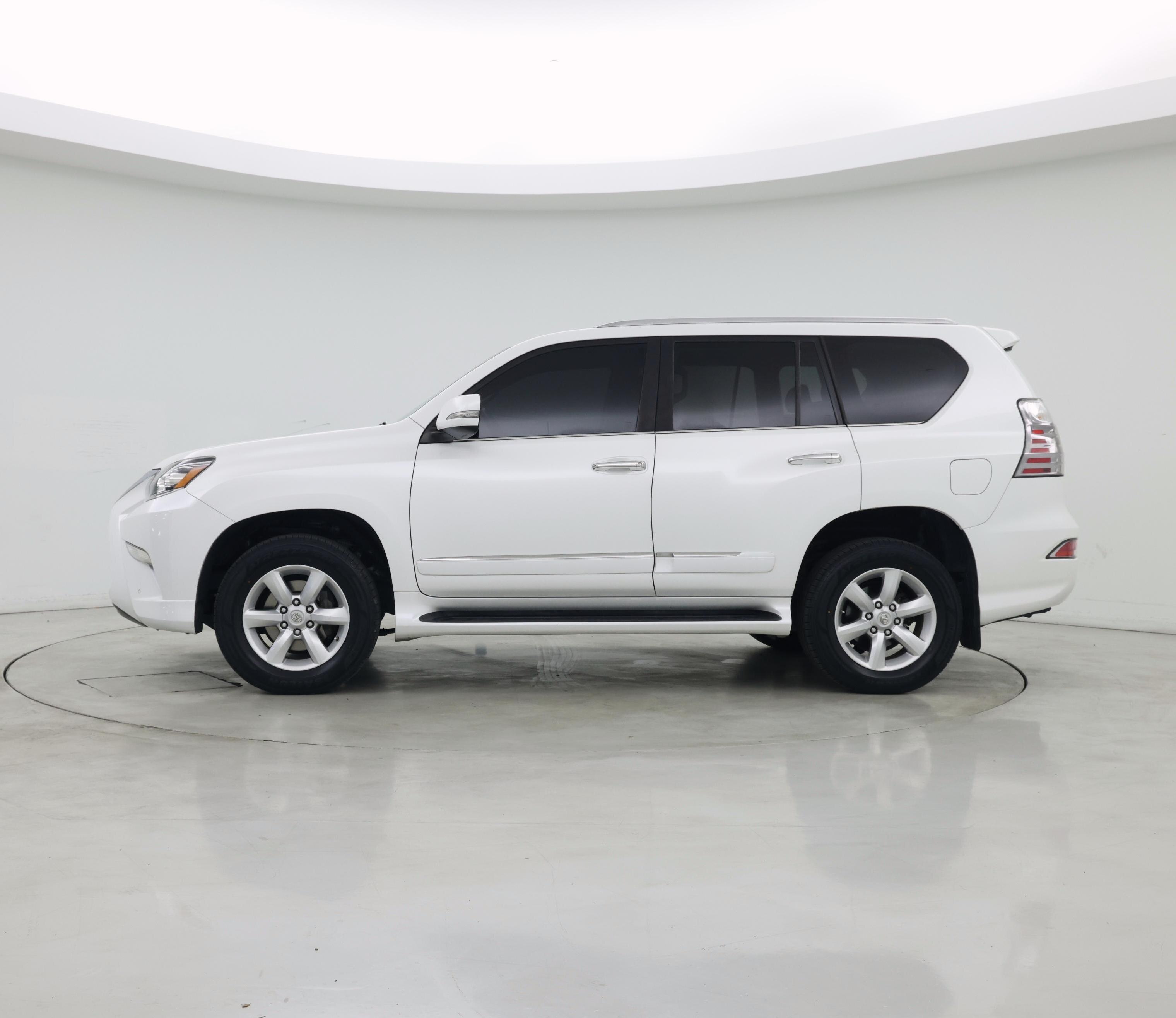 Thumbnail: 2018 Lexus GX - 3