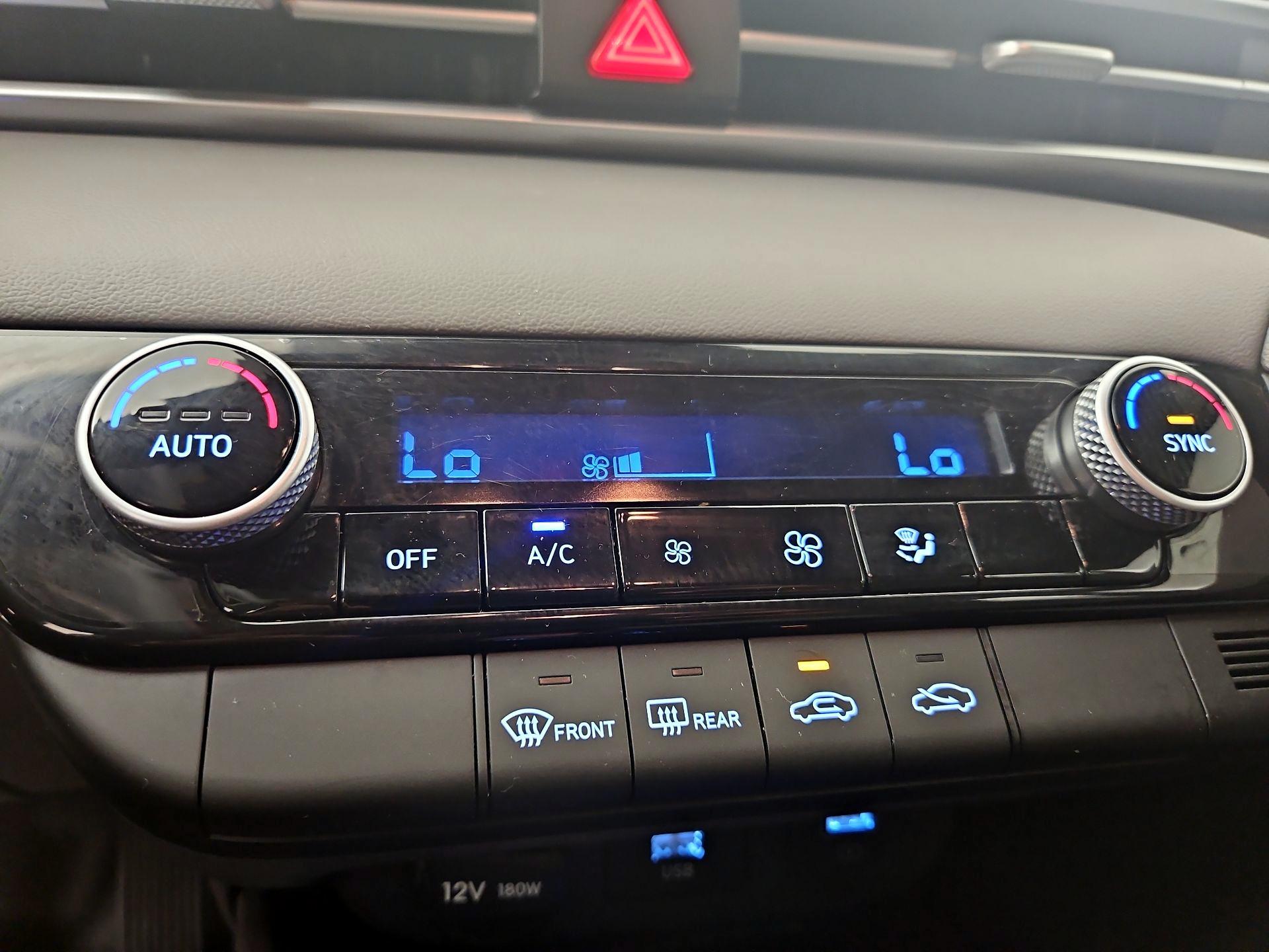 Thumbnail: 2023 Hyundai Elantra - 16