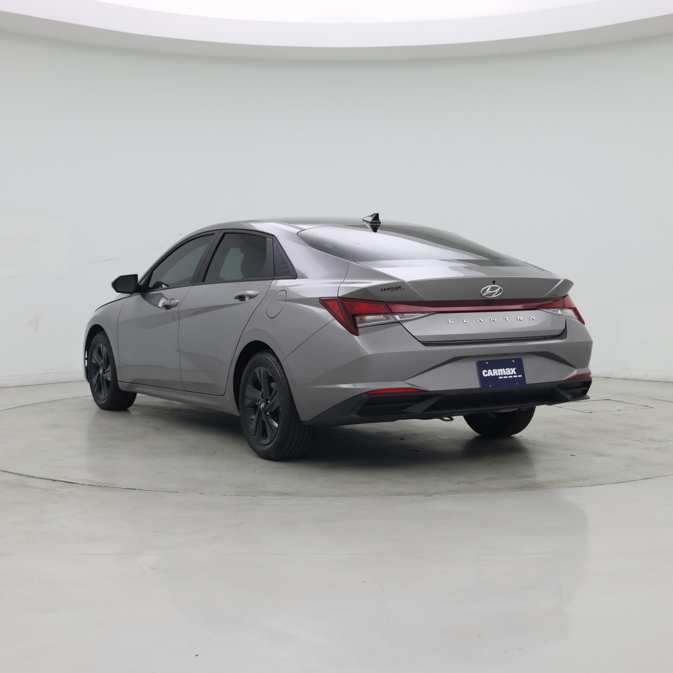 Thumbnail: 2023 Hyundai Elantra - 2