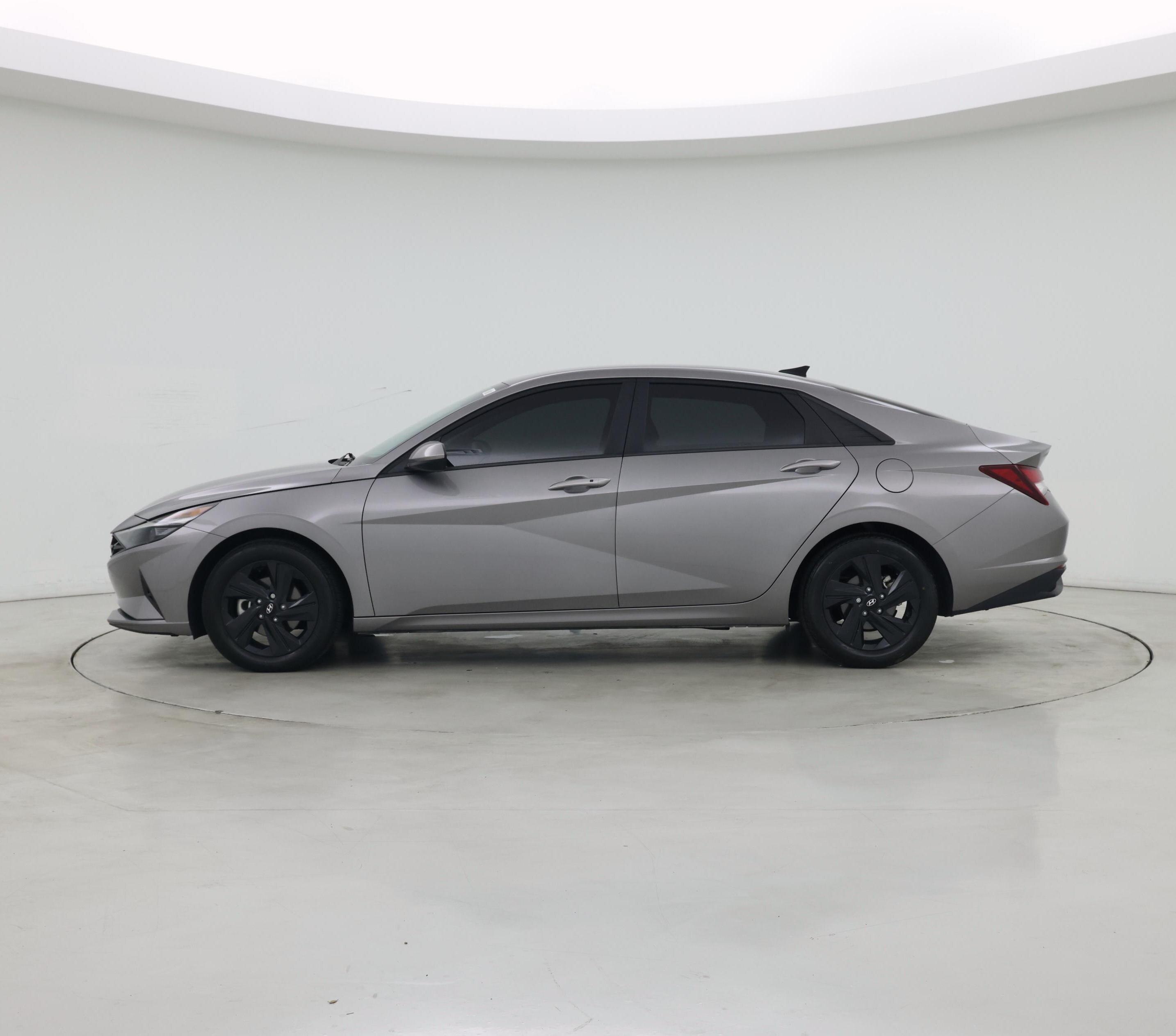 Thumbnail: 2023 Hyundai Elantra - 3