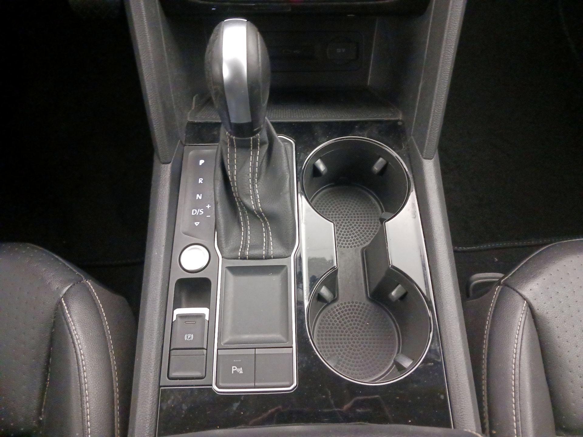 Thumbnail: 2022 Volkswagen Atlas - 17