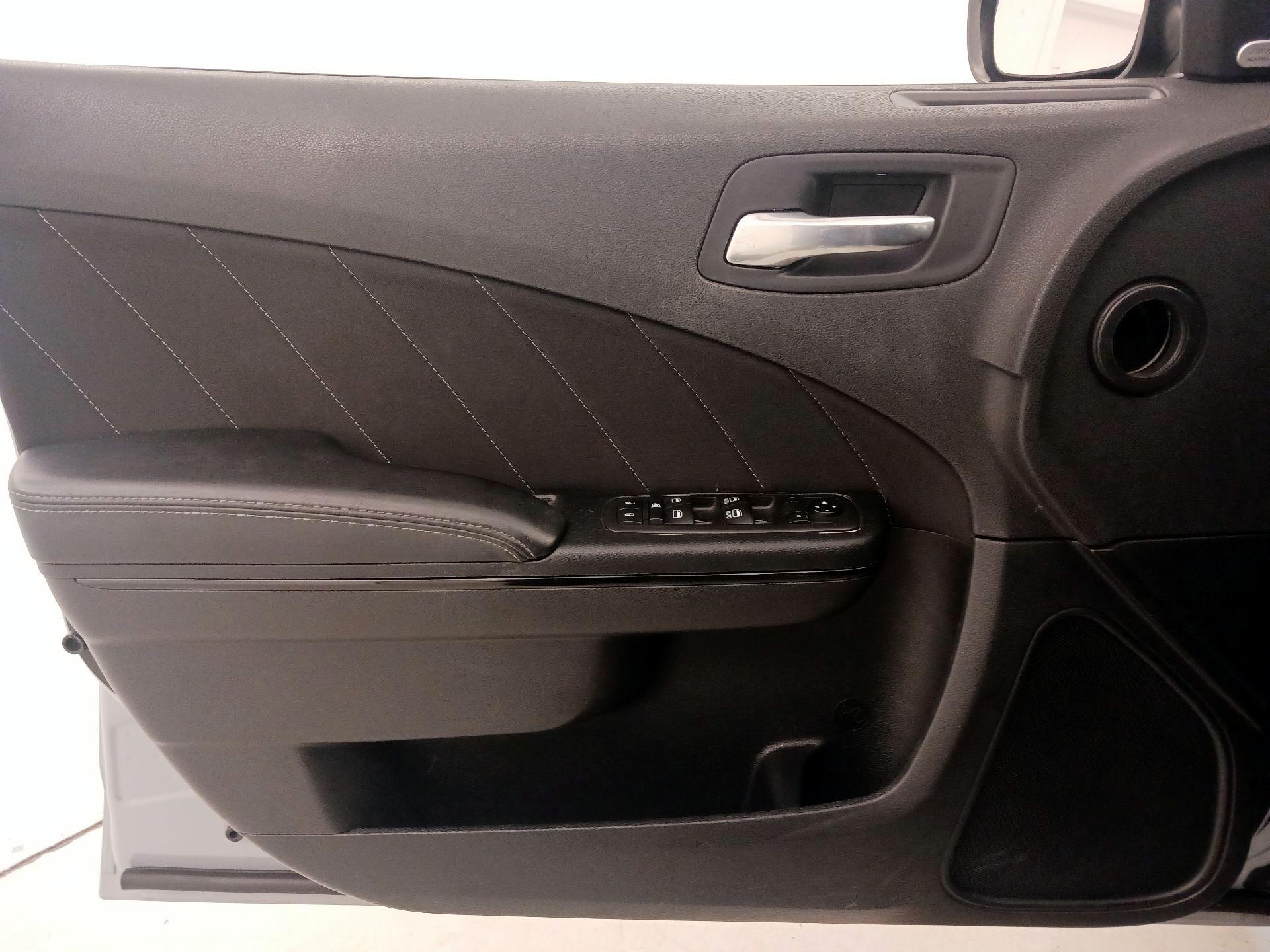 Thumbnail: 2021 Dodge Charger - 12