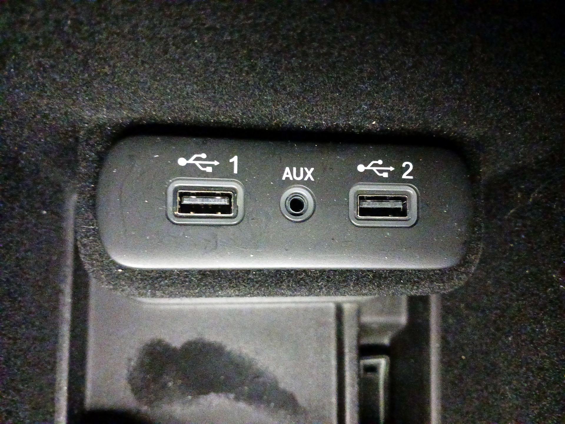 Thumbnail: 2021 Dodge Charger - 18