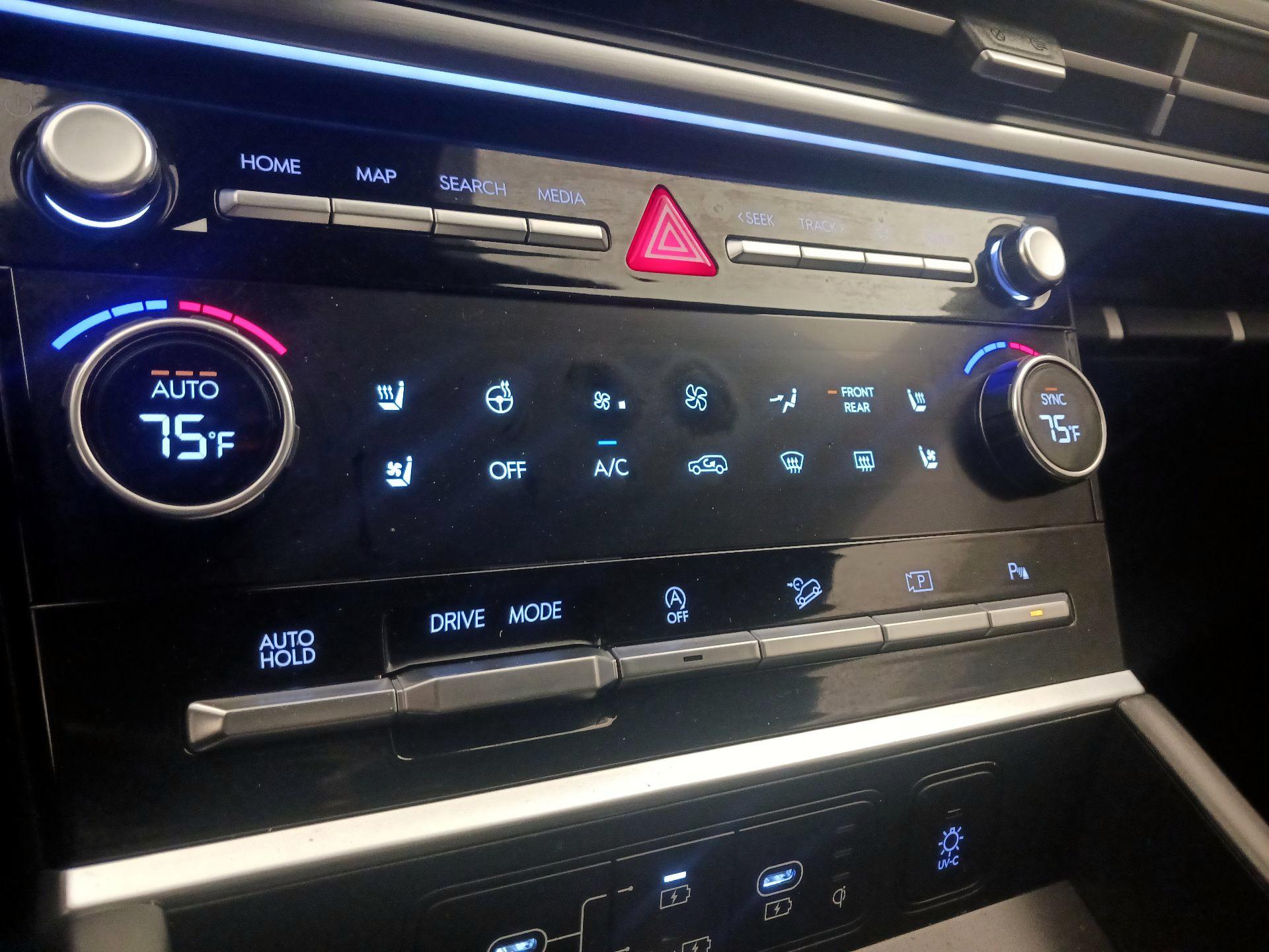 Thumbnail: 2024 Hyundai Santa Fe - 17