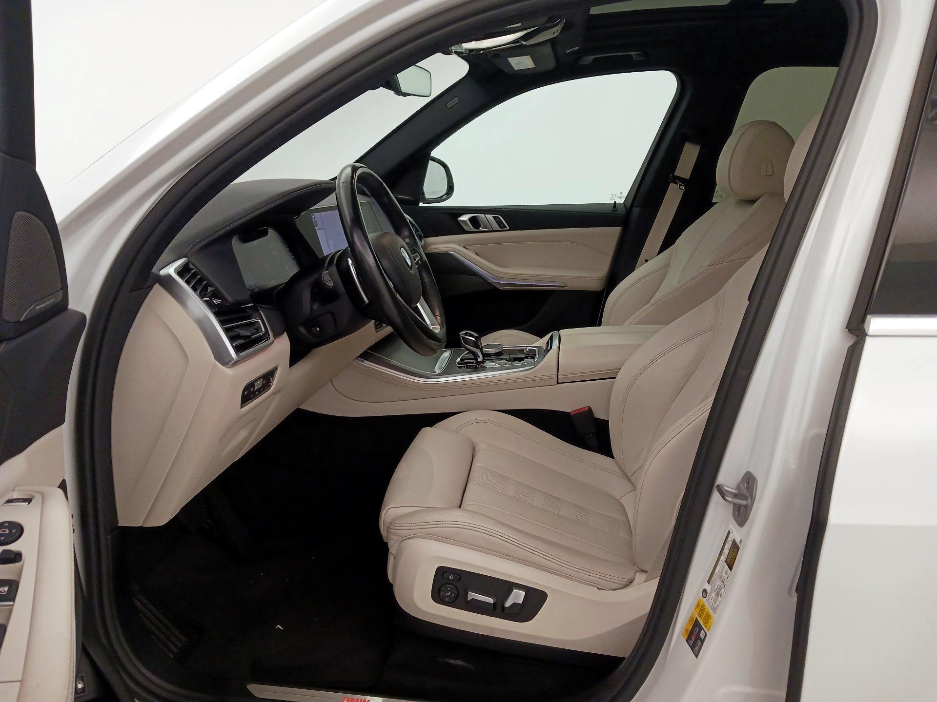 Thumbnail: 2021 BMW X5 - 11