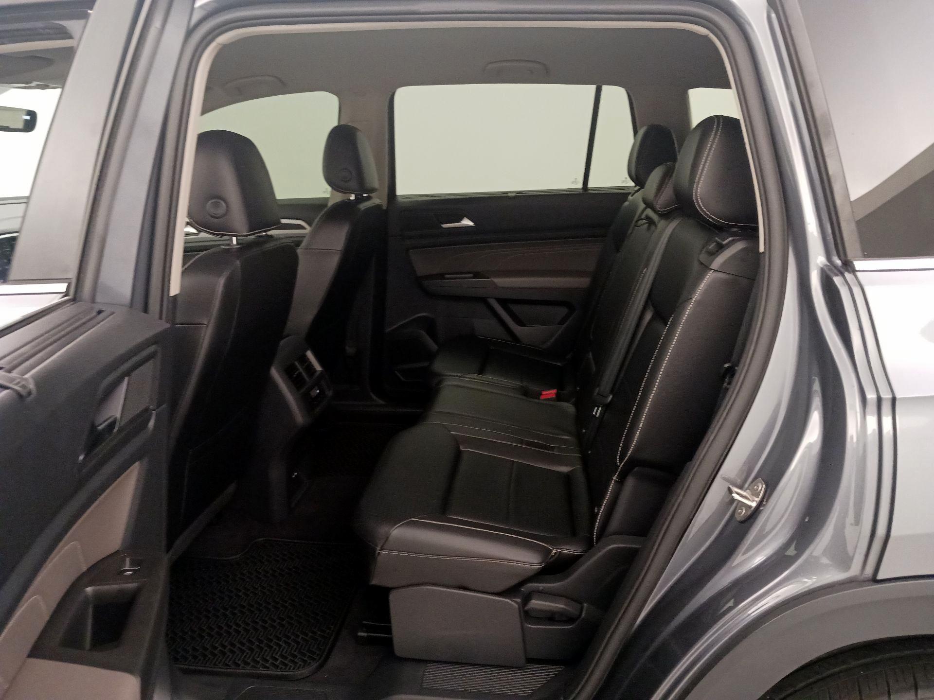 Thumbnail: 2022 Volkswagen Atlas - 19