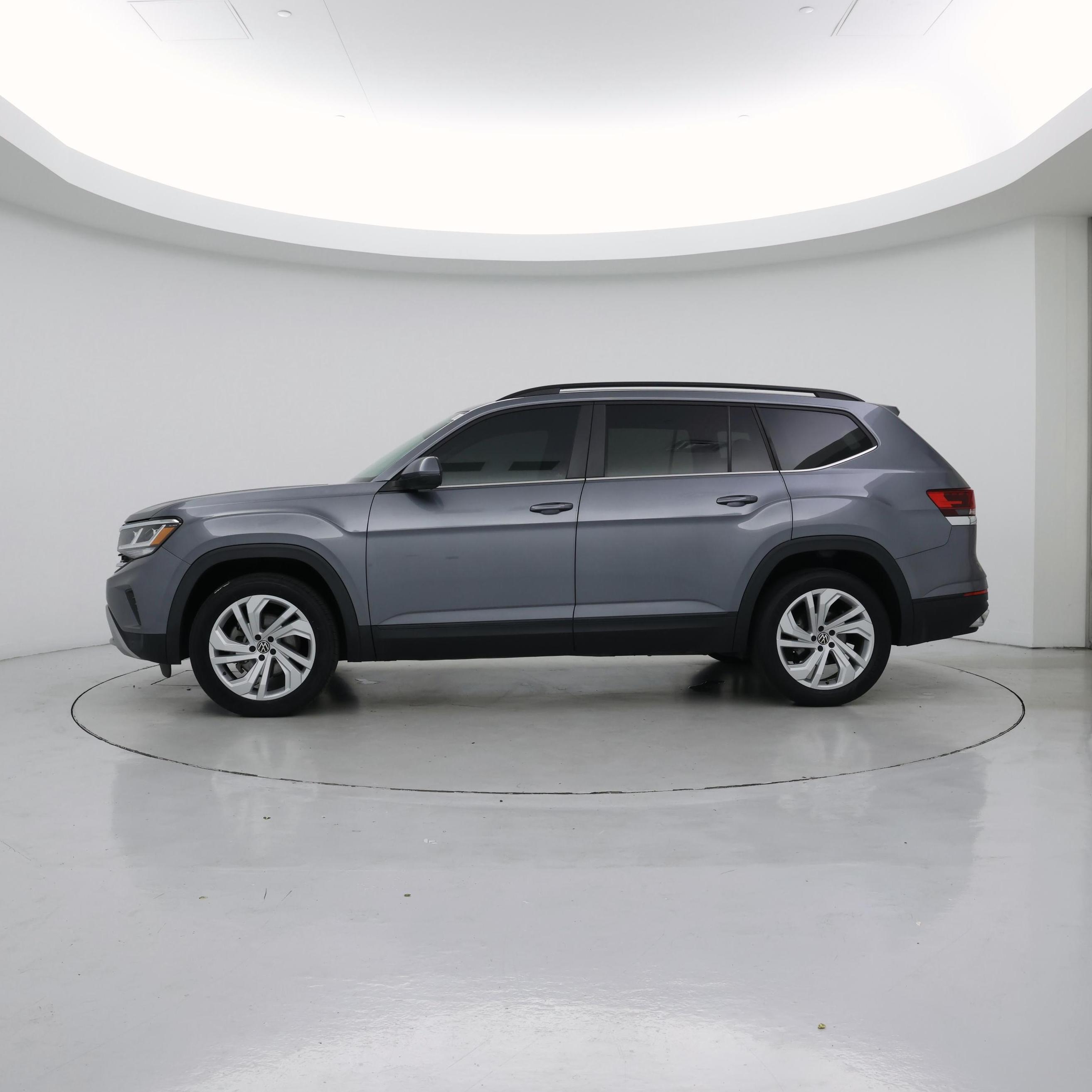 Thumbnail: 2022 Volkswagen Atlas - 3