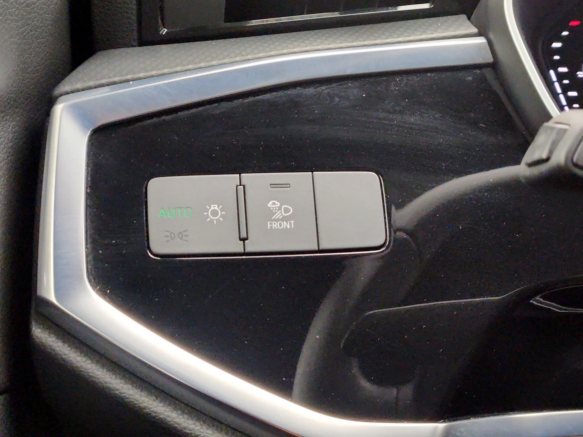 Thumbnail: 2021 Audi Q3 - 13