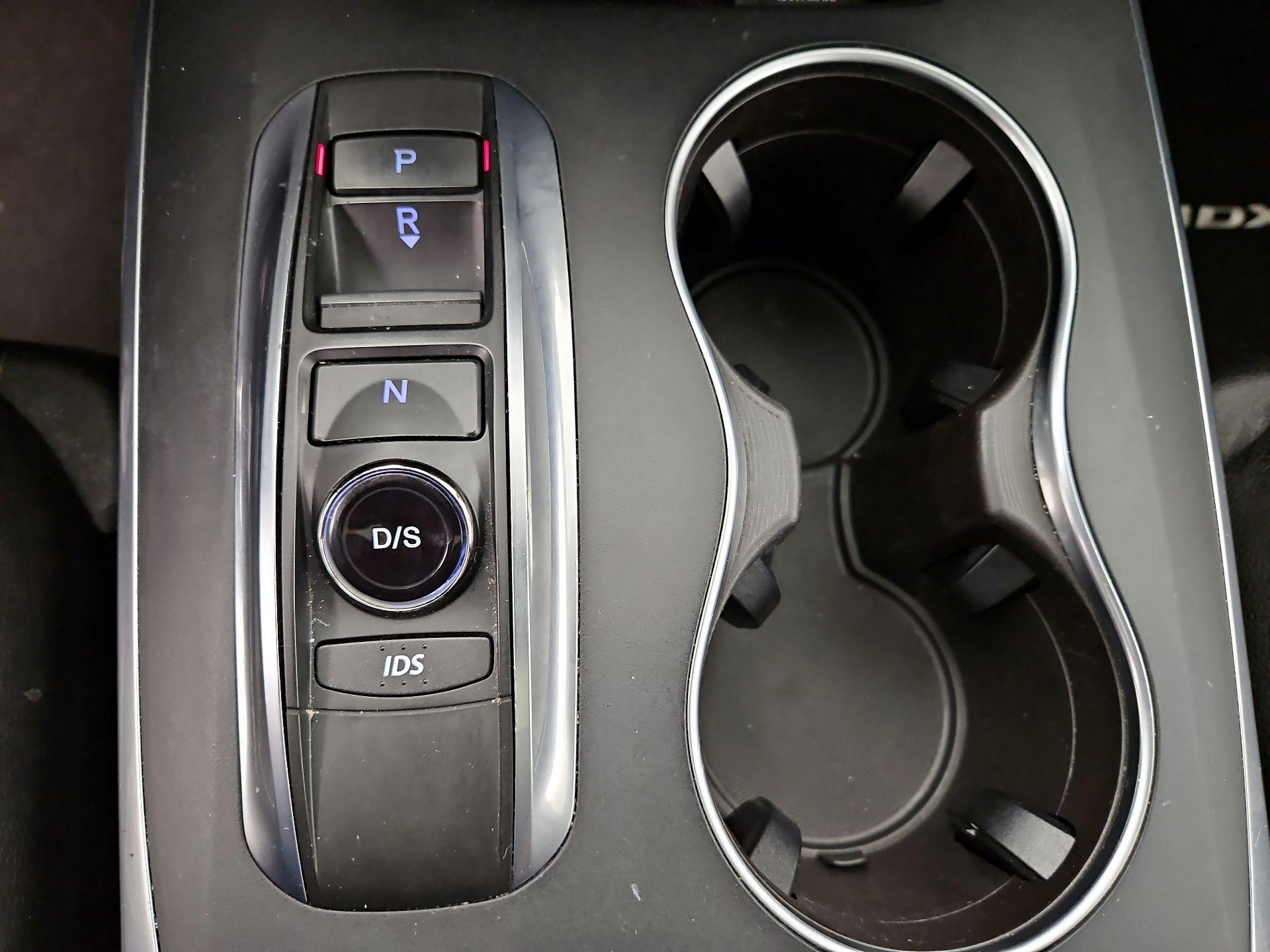 Thumbnail: 2016 Acura MDX - 17